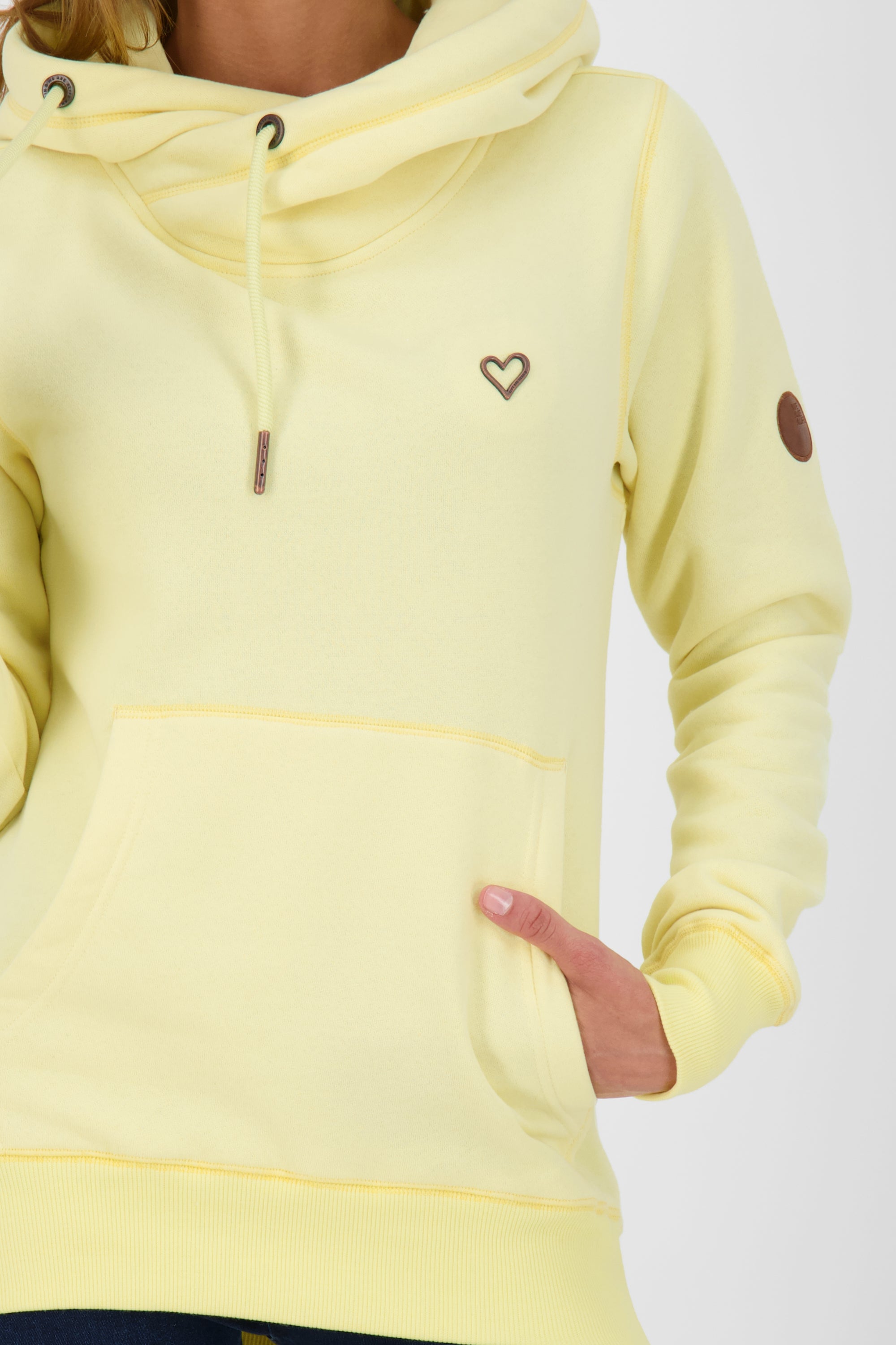 Pastellfarbener Hoodie SarahAK A mit figurnaher Schnittform Gelb