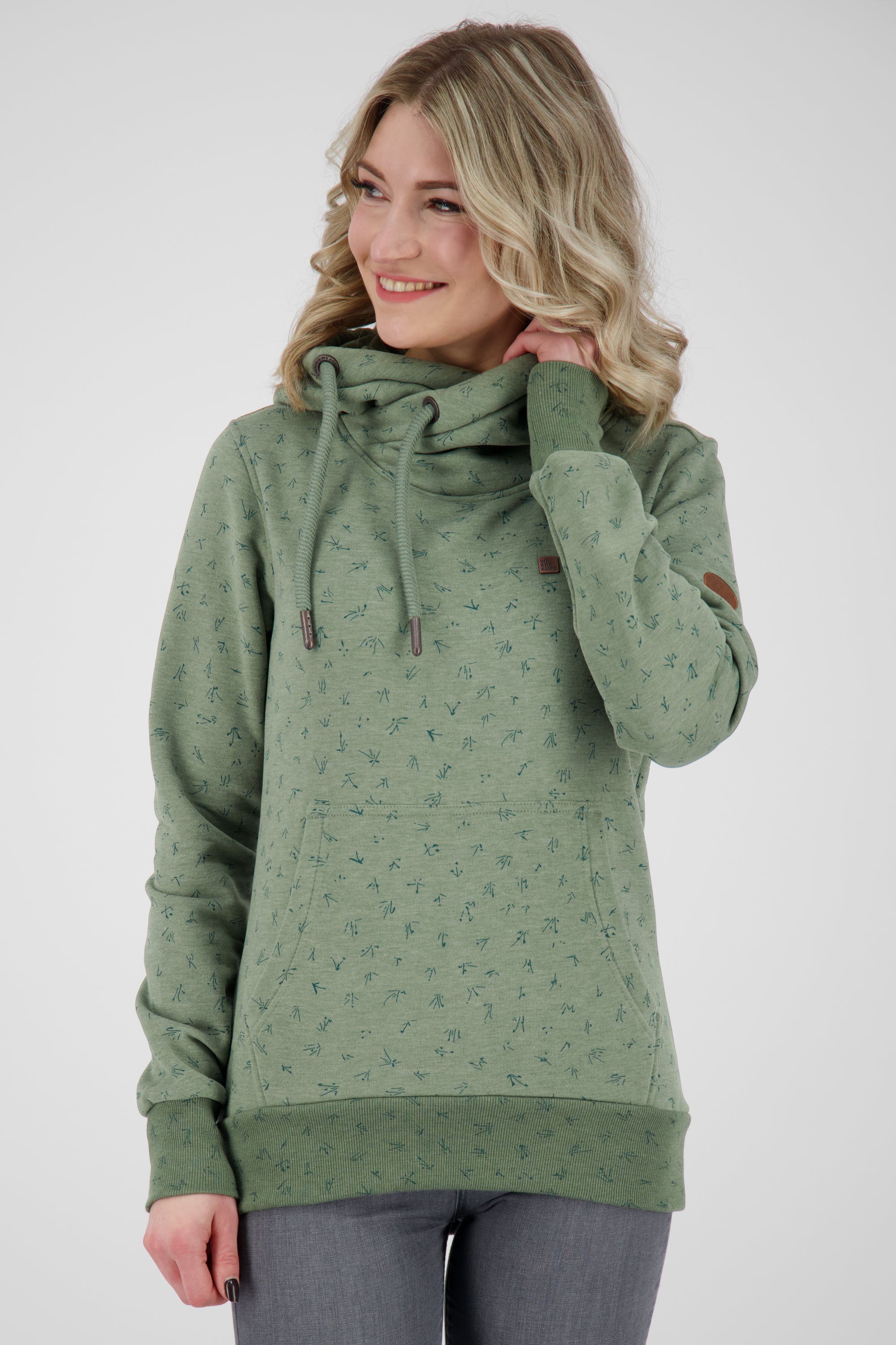 Trendige Prints und Komfort vereint: Damen Kapuzenpullover SarahAK B von Alife and Kickin Grün