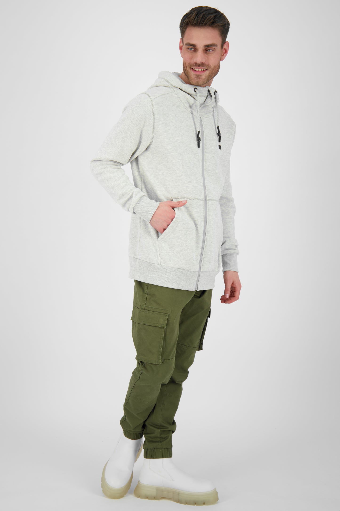 Modisch und funktional: Die TrasherAK A Herrensweatjacke Grau