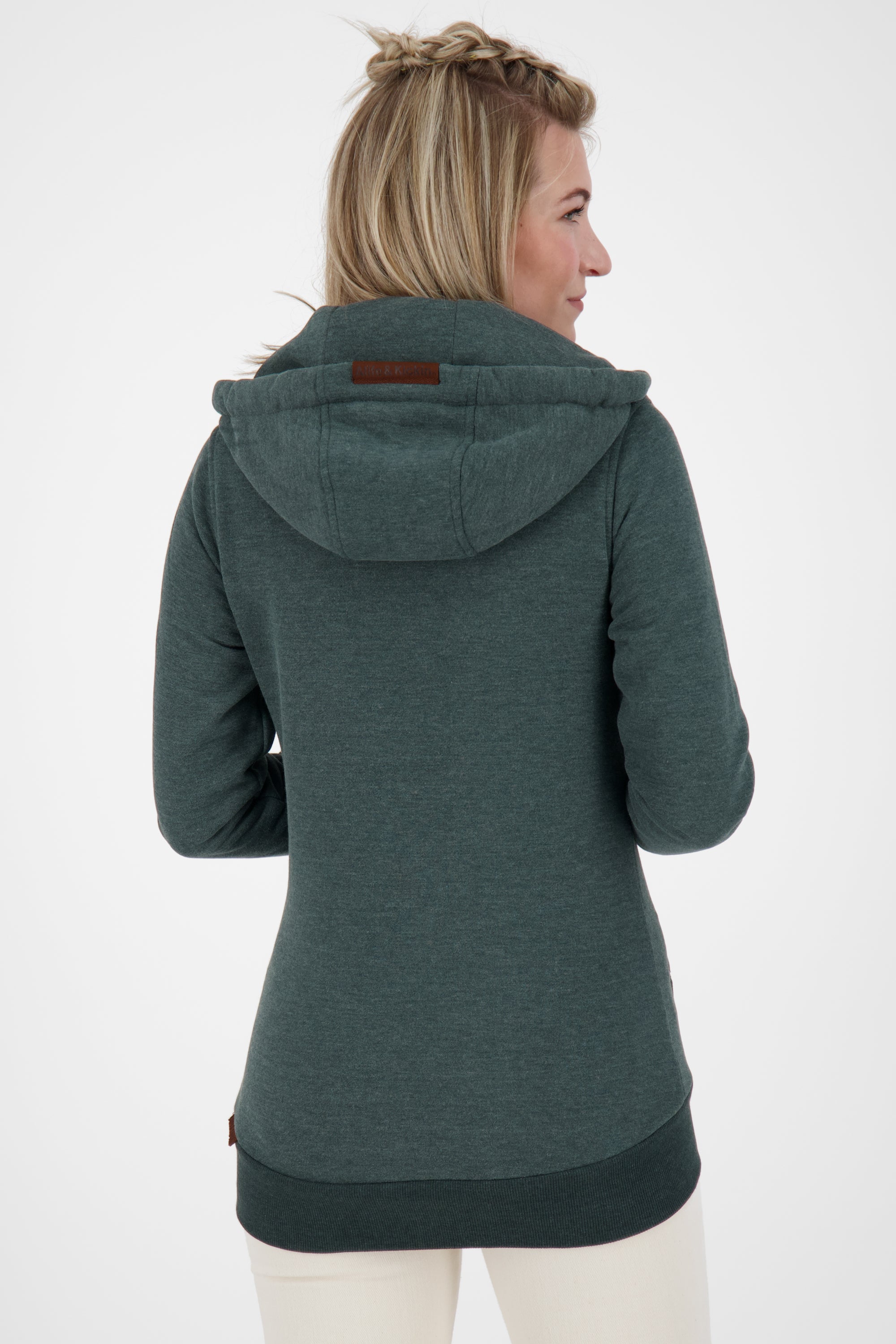 Cooler Look mit der Damensweatjacke YasminAK A Dunkelgrün