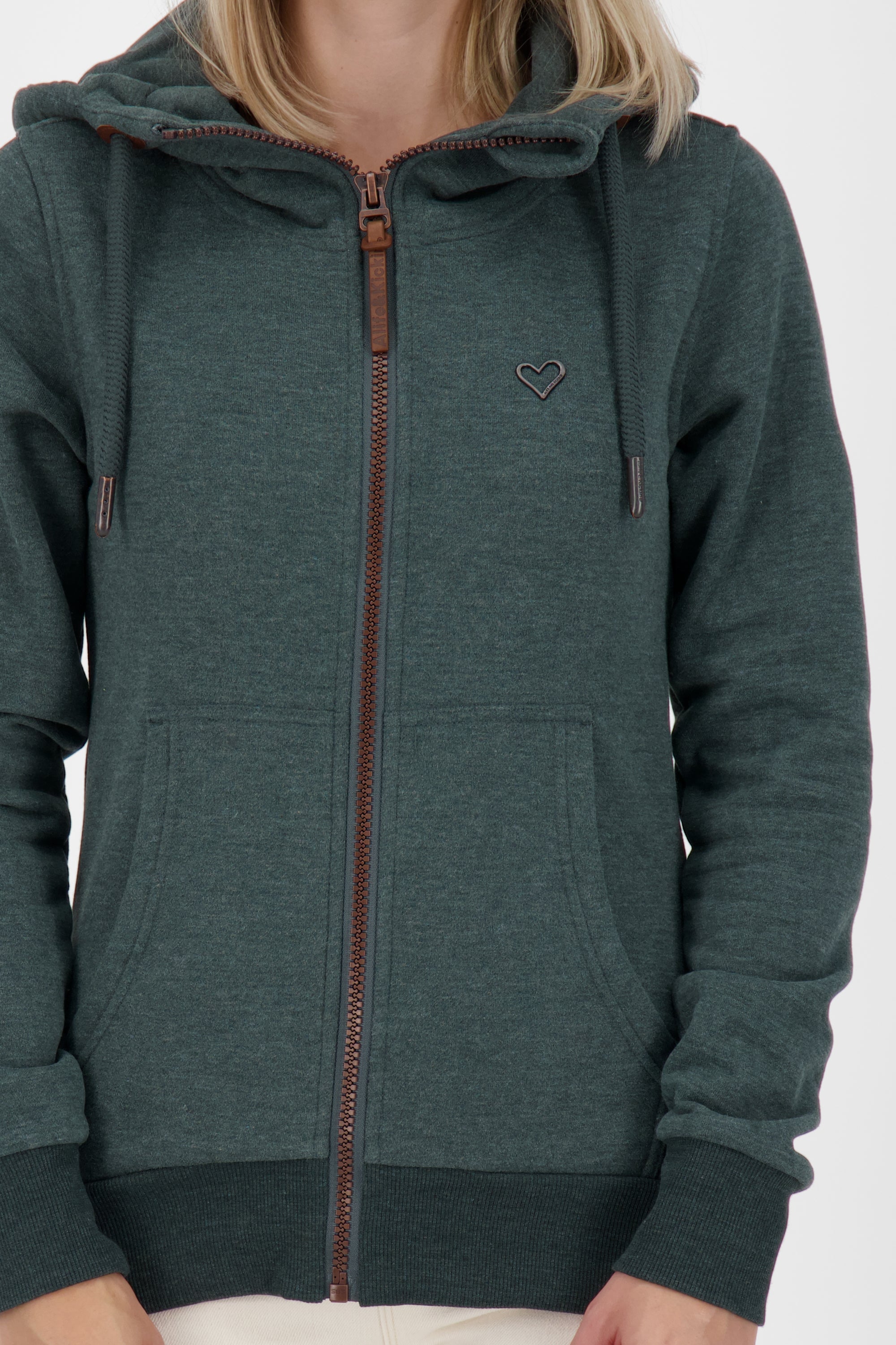 Cooler Look mit der Damensweatjacke YasminAK A Dunkelgrün