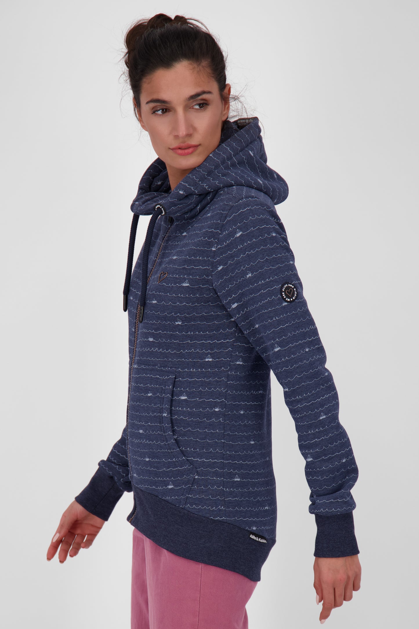 Zauberhafte Damensweatjacke YasminAK B Dunkelblau