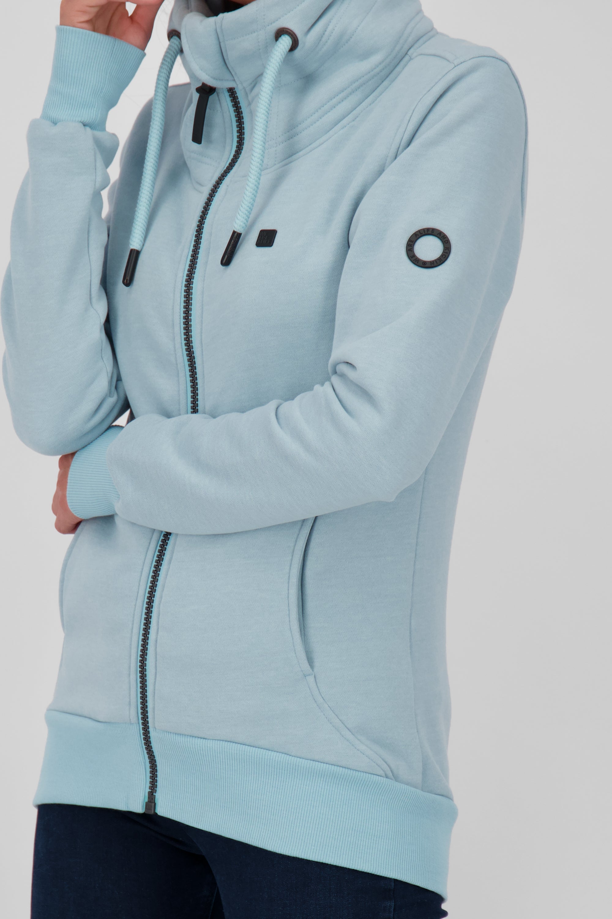 Sommerliche Sweatjacke VivianAK - Weiche Qualität für trendige Looks Hellblau
