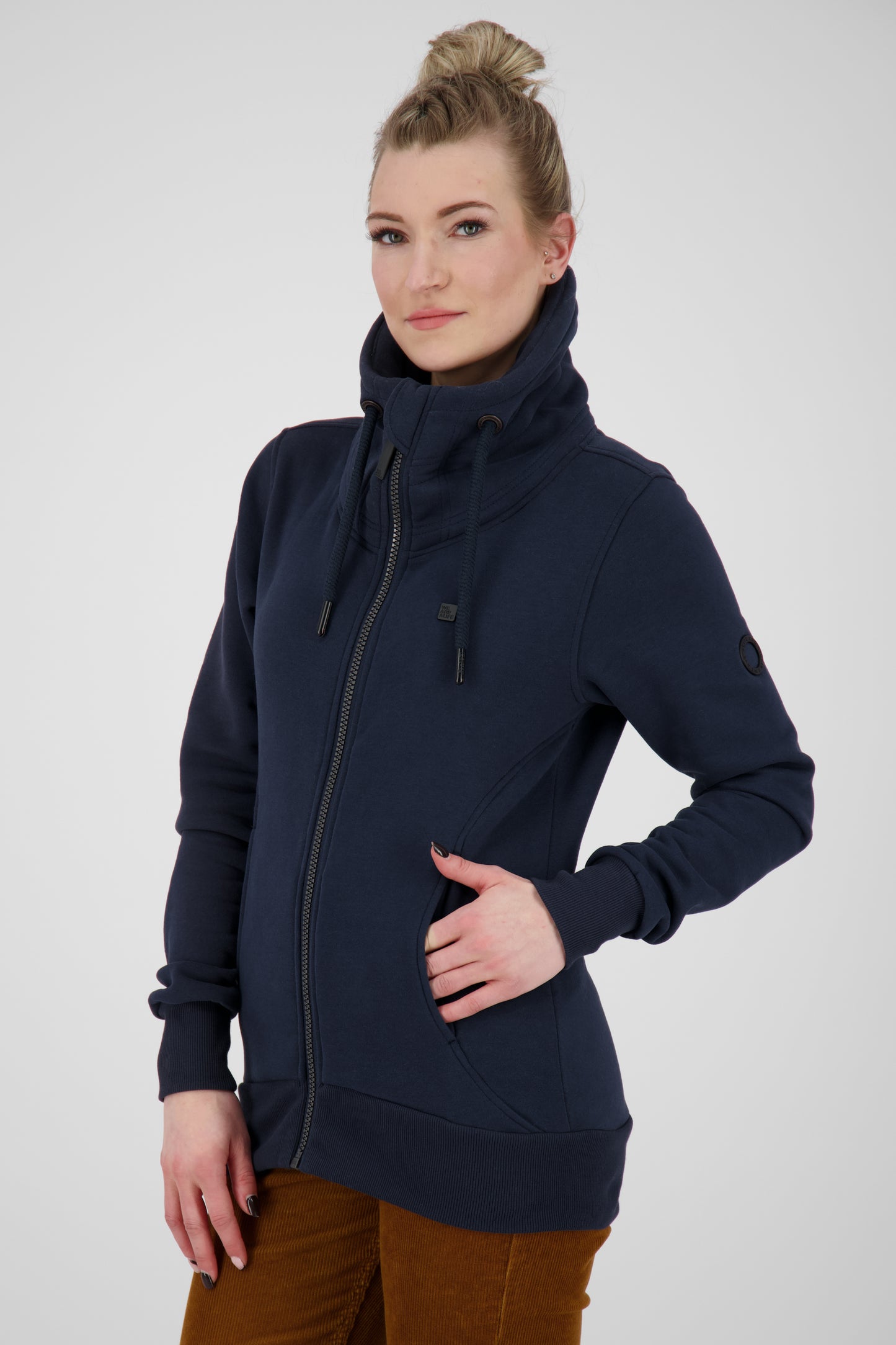 Sommerliche Sweatjacke VivianAK - Weiche Qualität für trendige Looks Dunkelblau