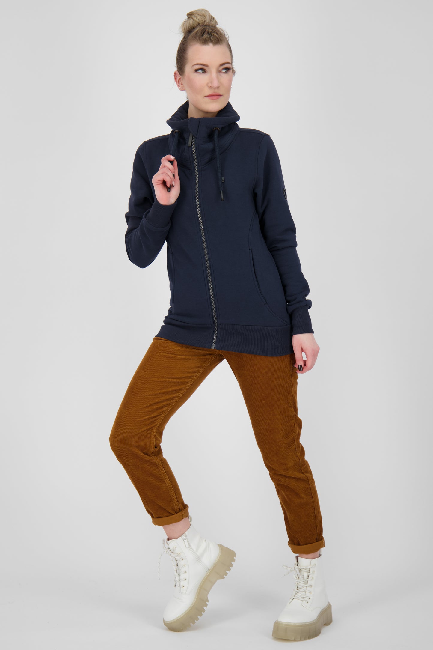 Sommerliche Sweatjacke VivianAK - Weiche Qualität für trendige Looks Dunkelblau