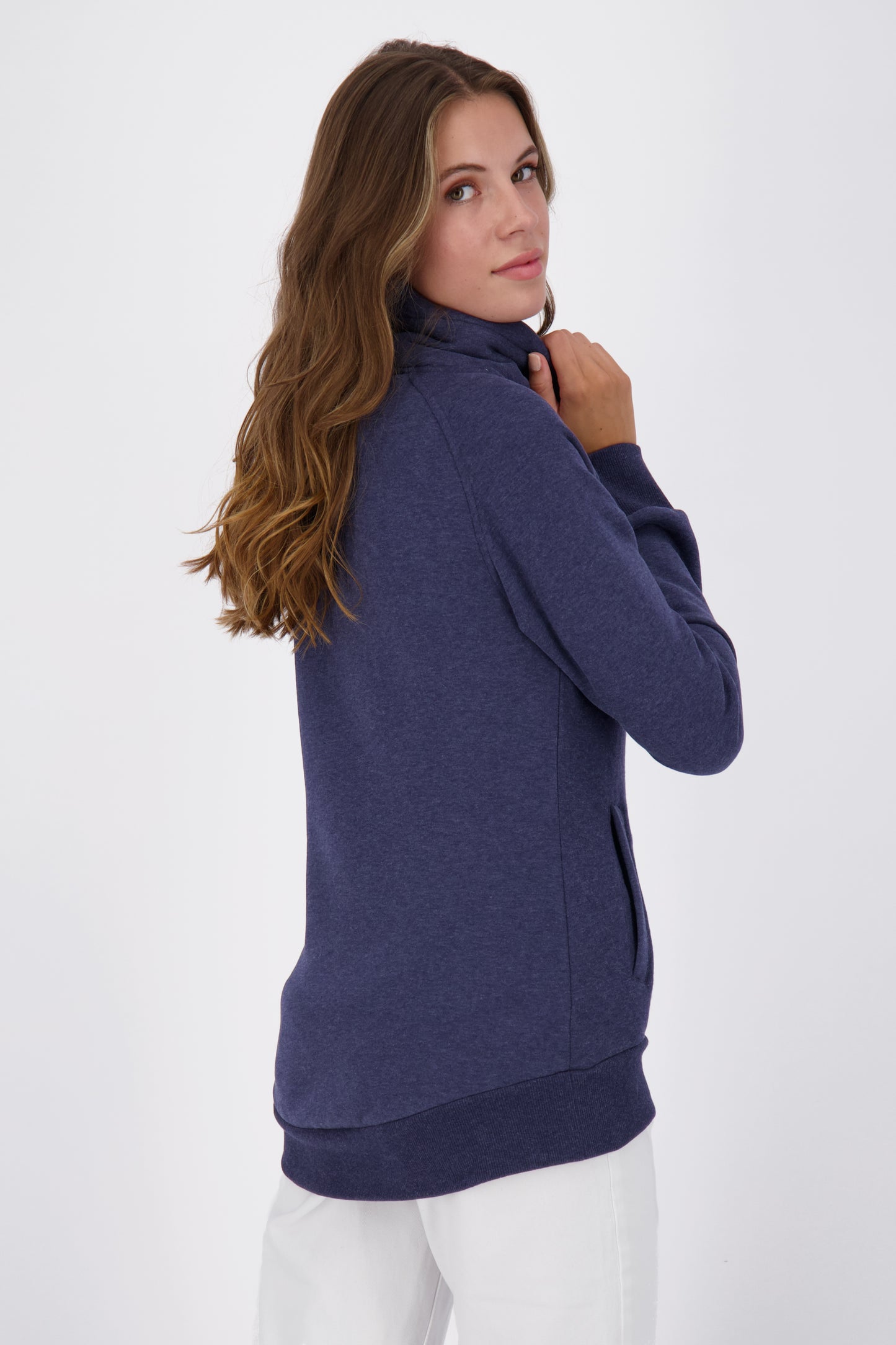 Damen Zip-Jacke MerteAK A - Komfort und Trend in Einem Dunkelblau