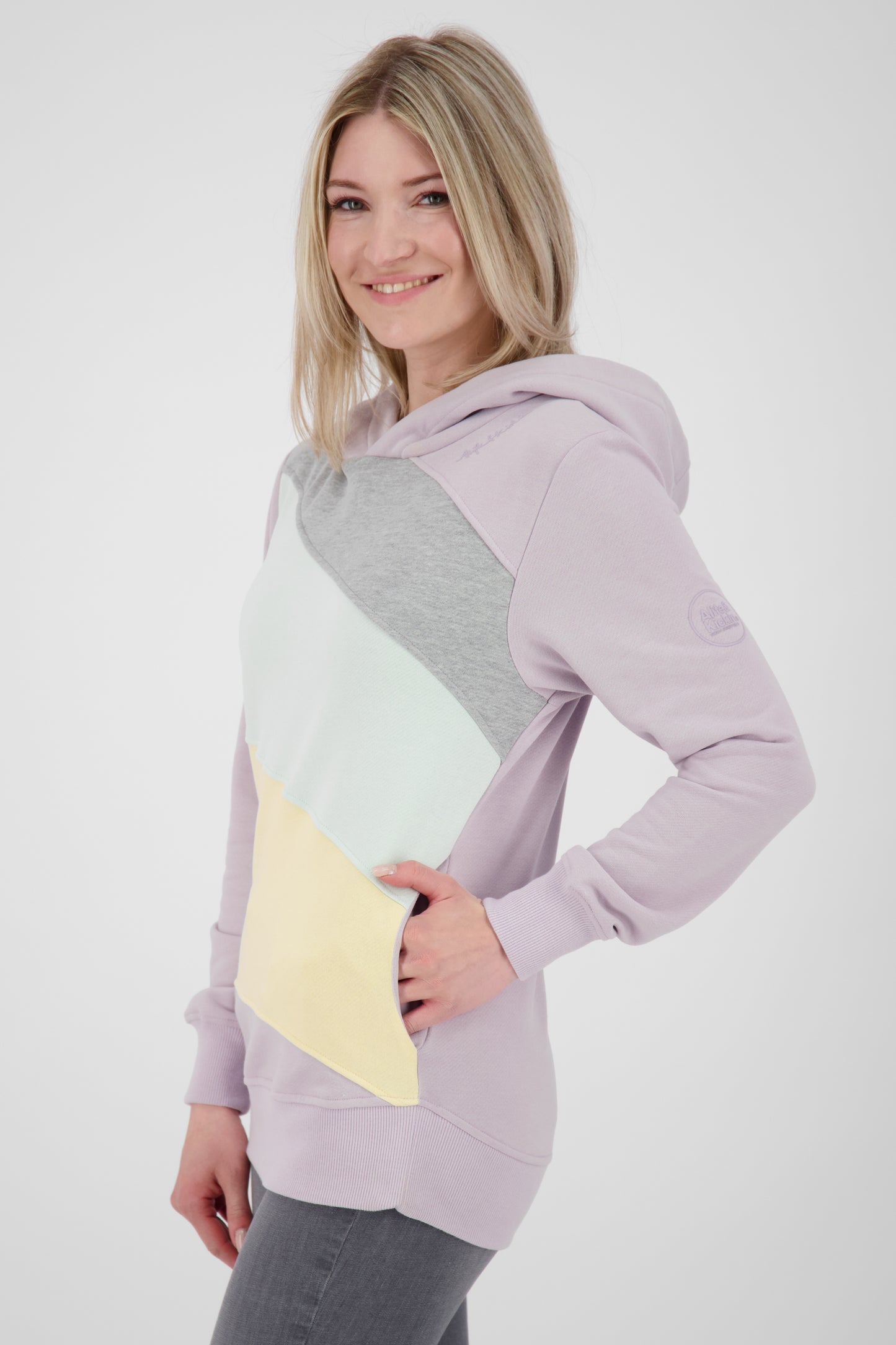 Faszination der Farben mit dem Kapuzensweatshirt HeidiAK A für Damen Violett