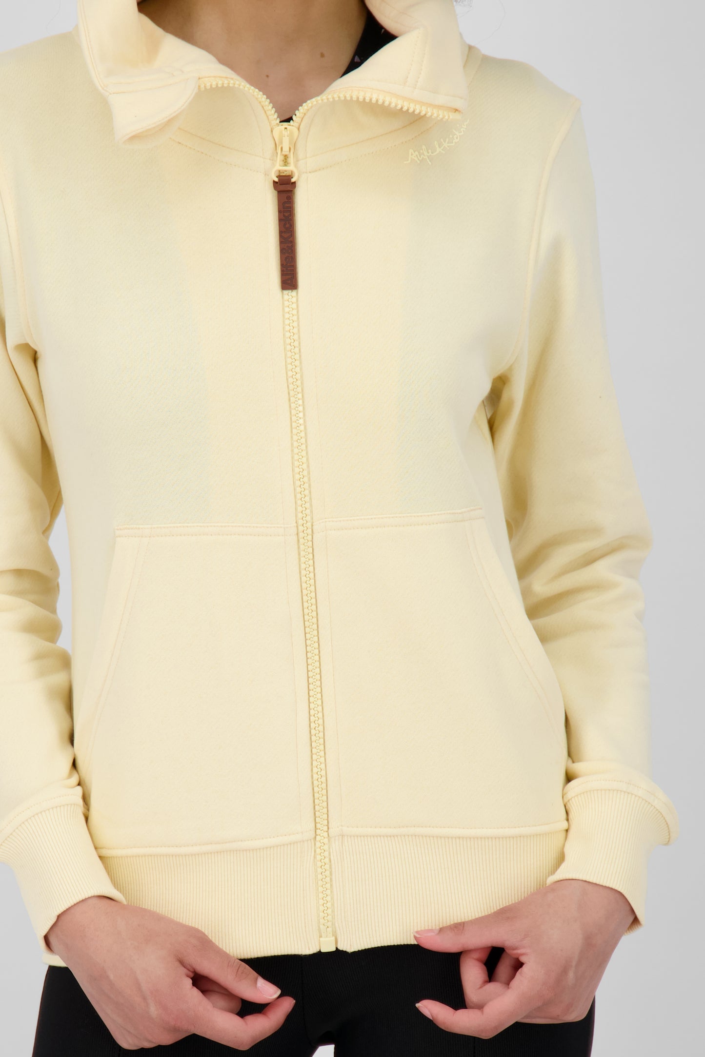 Stylish und komfortabel: VivianaAK A Damen Sweatjacke Gelb
