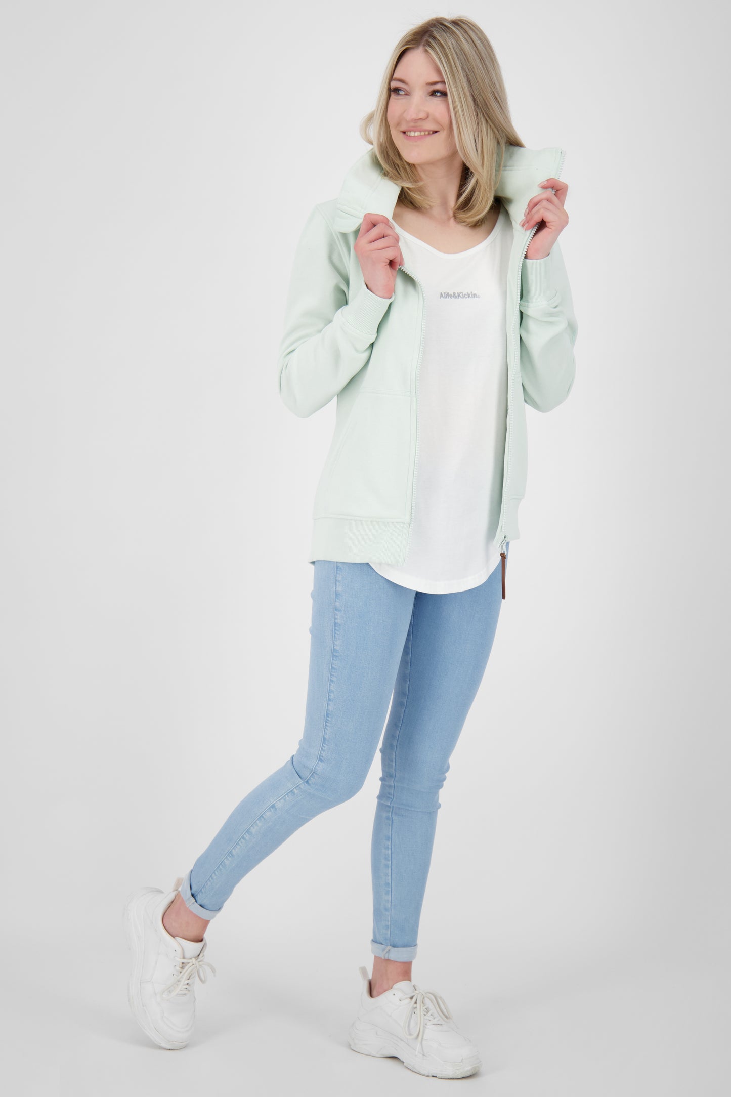 Stylish und komfortabel: VivianaAK A Damen Sweatjacke Hellgrün