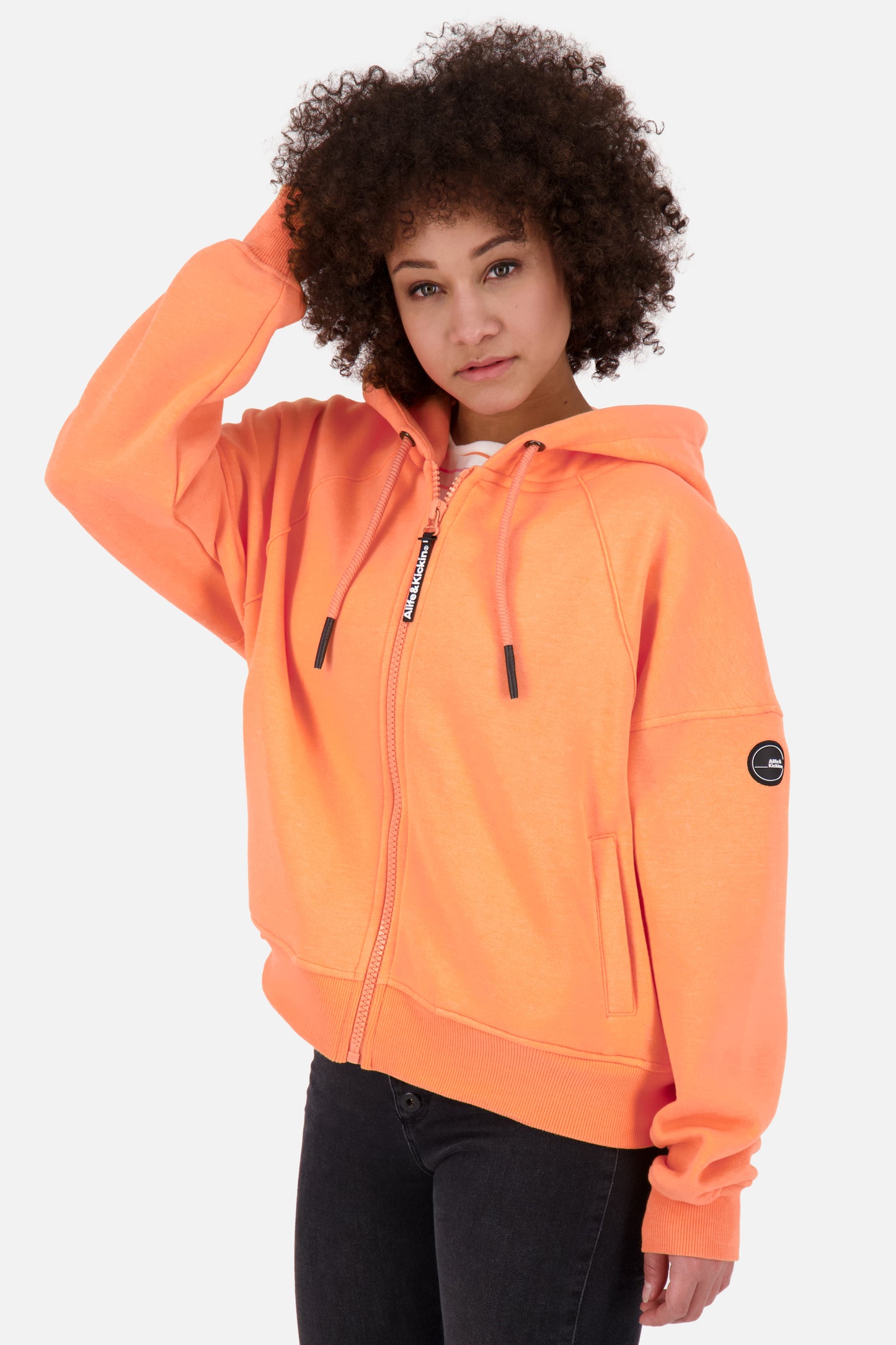 JesseAK A - Lässige Damensweatjacke von Alife and Kickin Orange