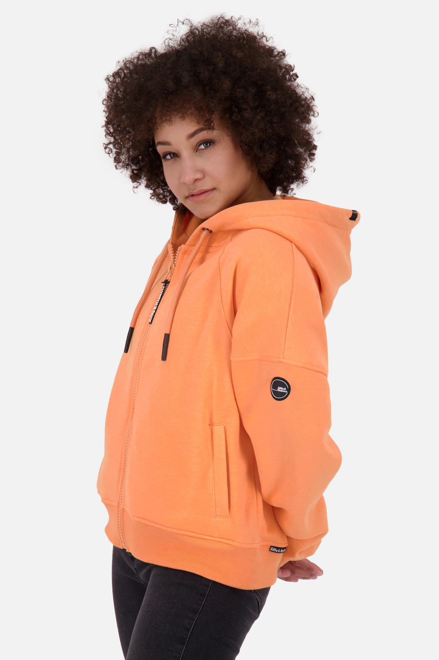 JesseAK A - Lässige Damensweatjacke von Alife and Kickin Orange