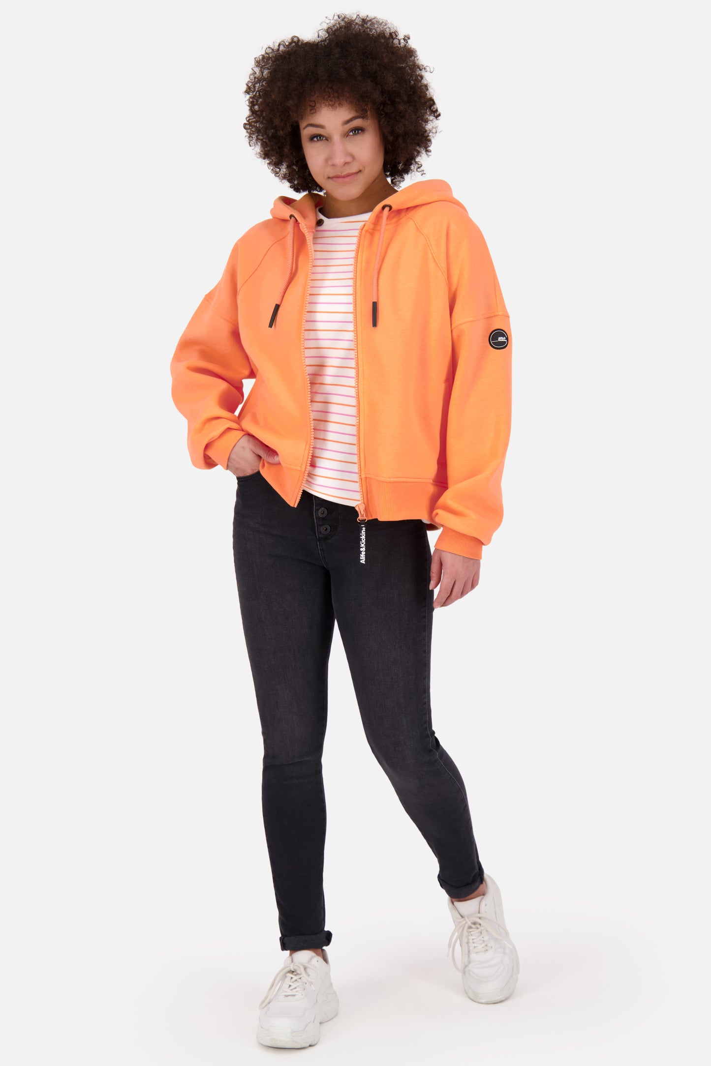JesseAK A - Lässige Damensweatjacke von Alife and Kickin Orange