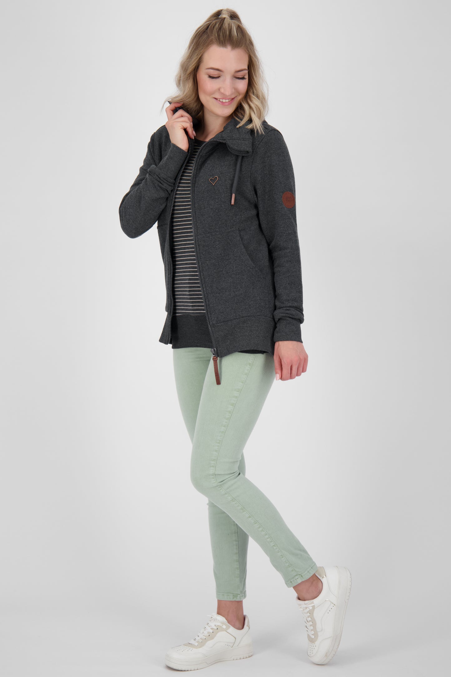 Damen Kapuzenjacke YasmaAK A - Hochwertiges Sweatmaterial und Komfort Schwarz
