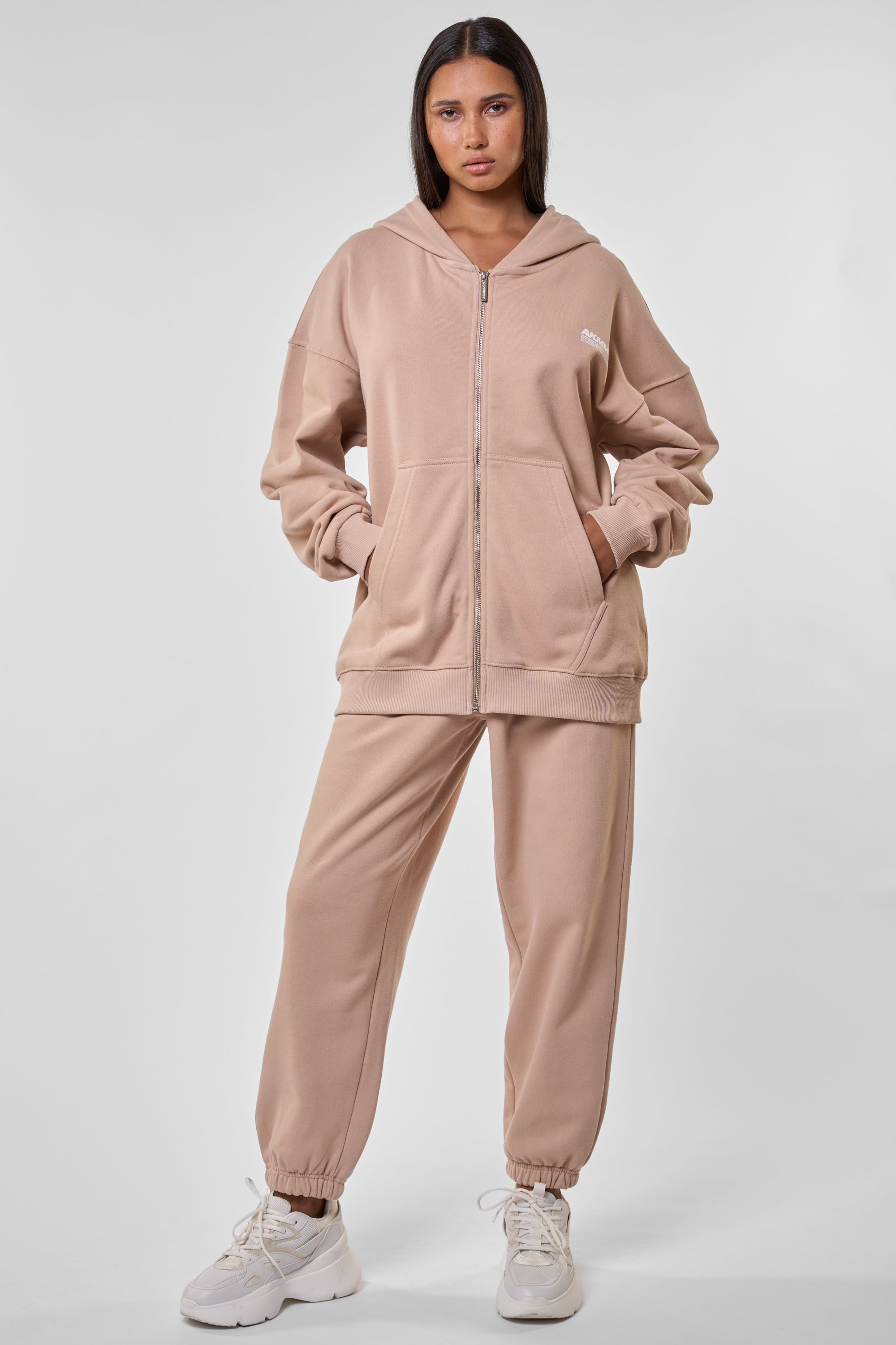 Nachhaltig produzierte Sweatpant PlutoAK A - der perfekte Begleiter für jeden Tag Beige