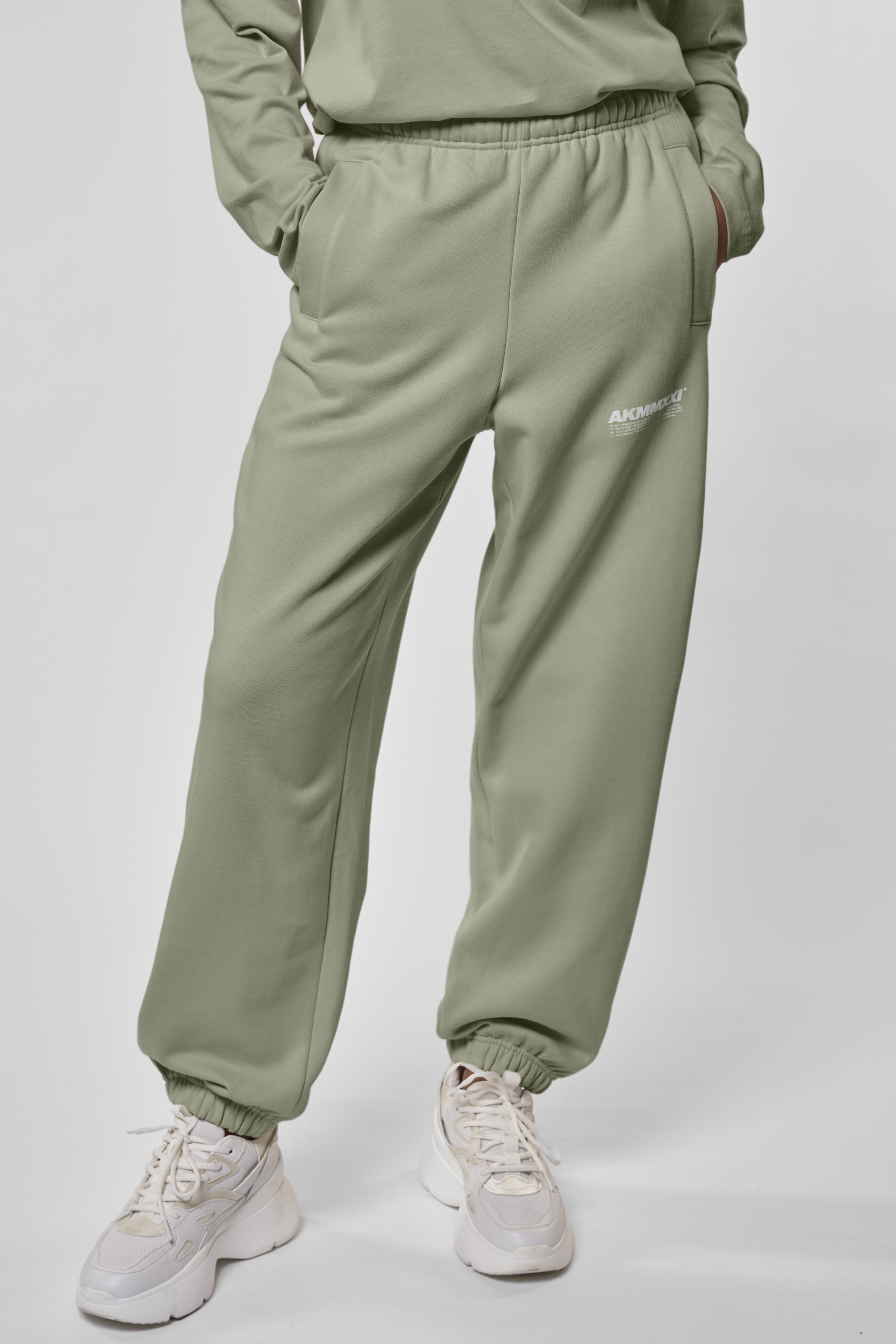 Nachhaltig produzierte Sweatpant PlutoAK A - der perfekte Begleiter für jeden Tag Grün