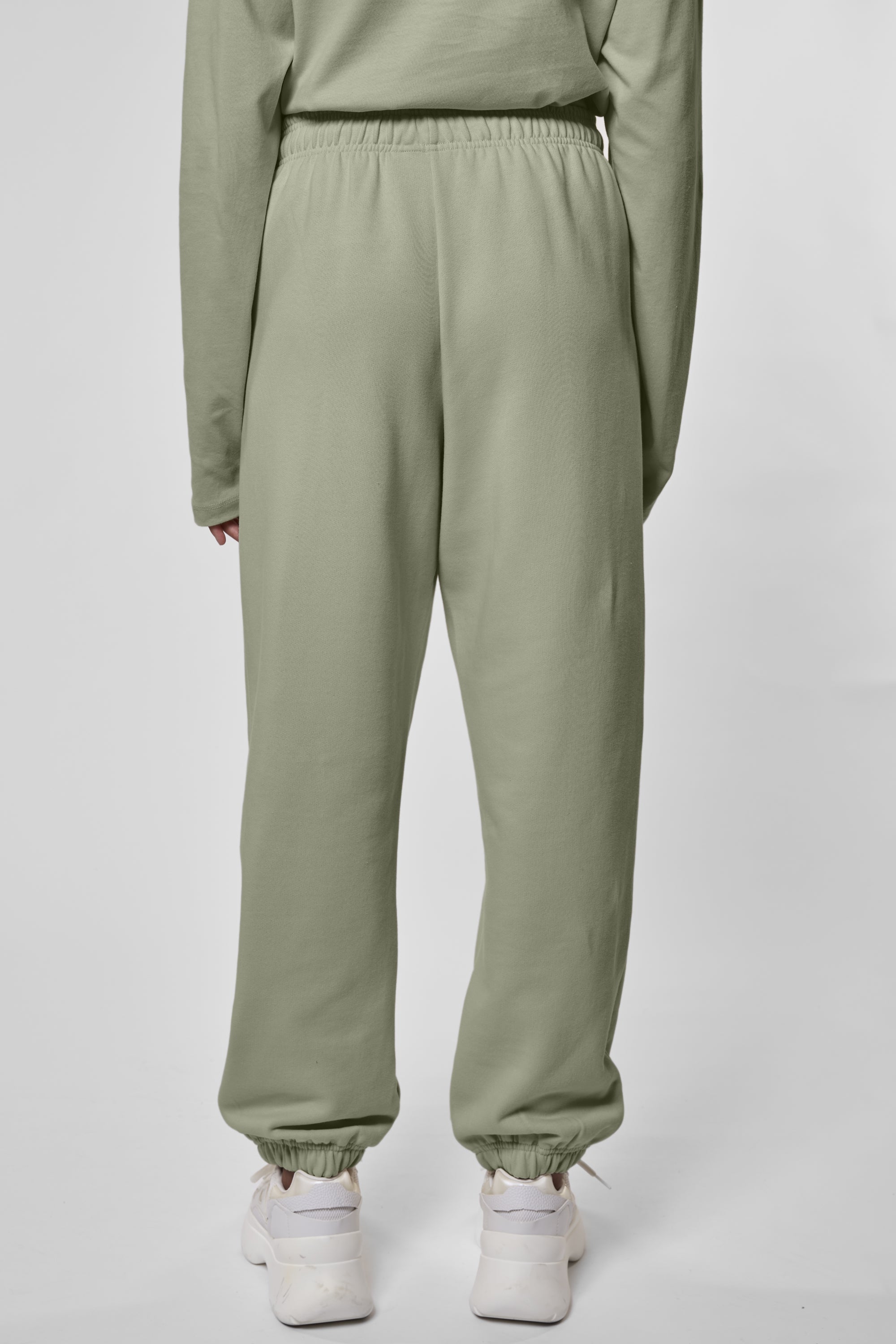 Nachhaltig produzierte Sweatpant PlutoAK A - der perfekte Begleiter für jeden Tag Grün