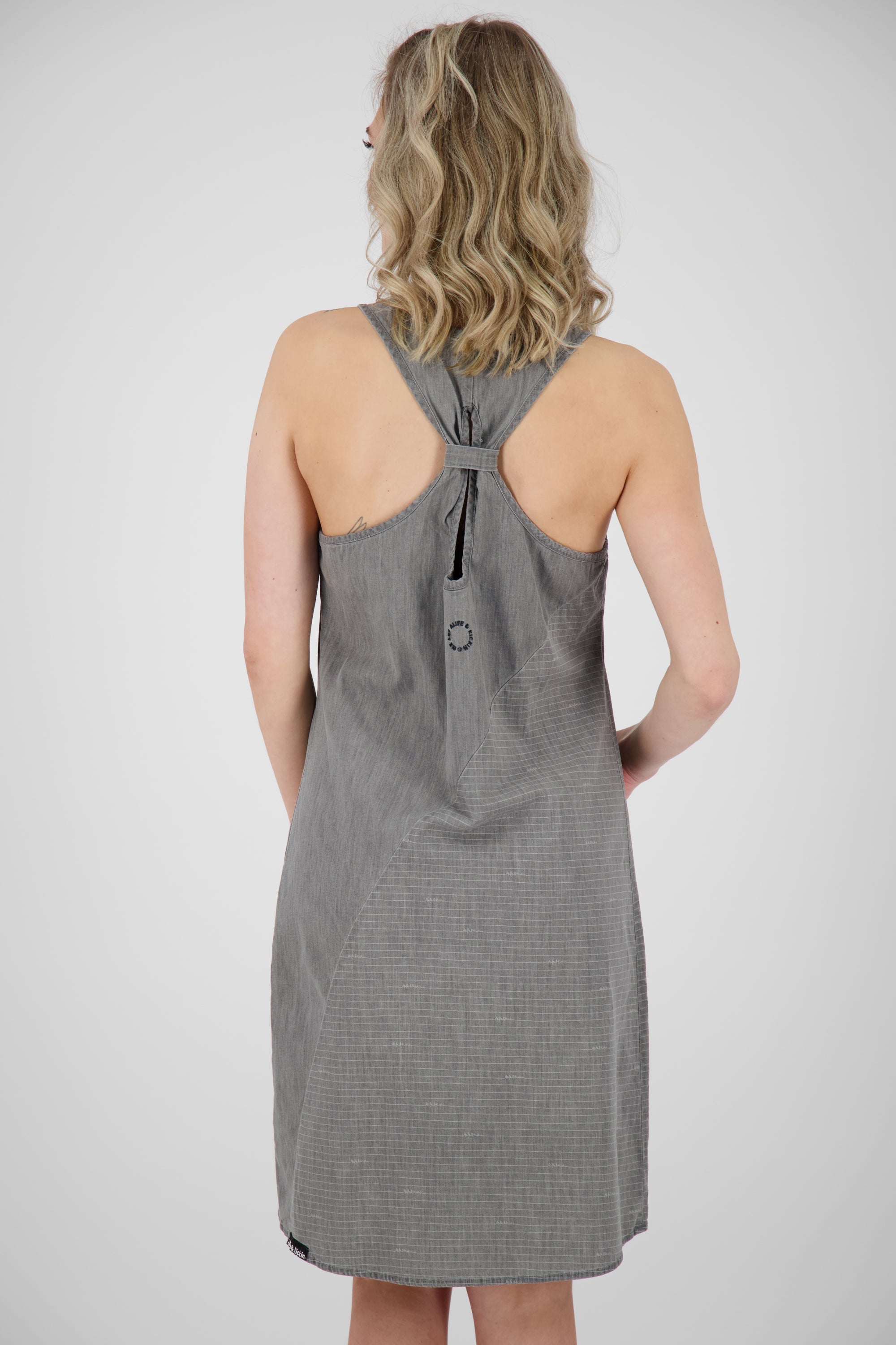 Alife and Kickin Sommerkleid CameronAK DNM B für einen trendigen Look Grau