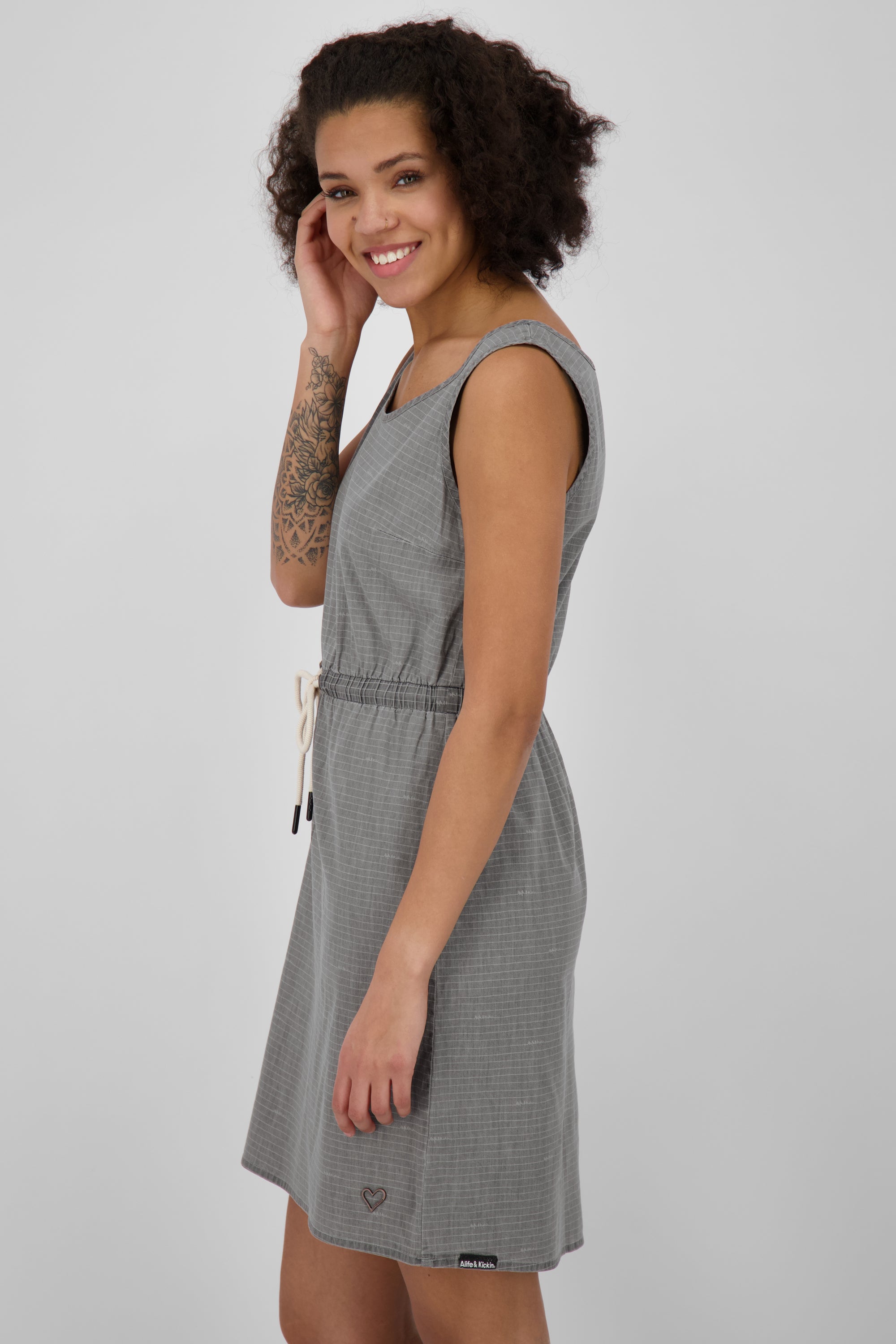 Sommerkleid DojaAK DNM B - Trendy Denim-Look für Damen Grau
