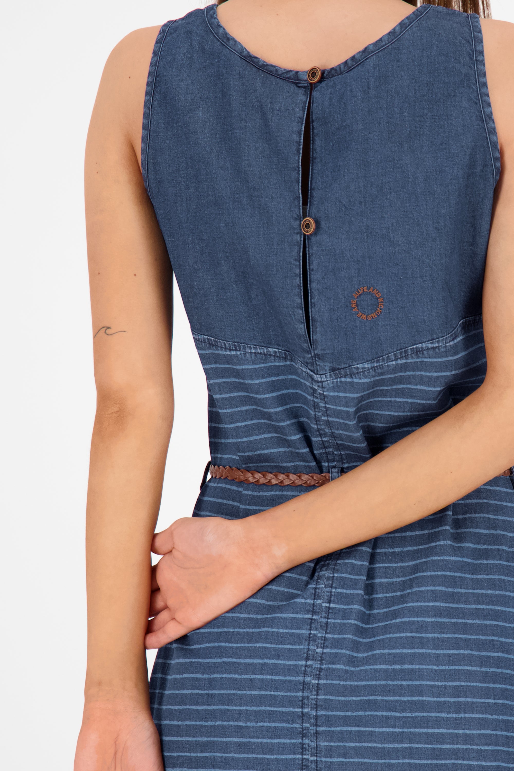 Unbeschwert durch den Sommer mit DojaAK DNM B Kleid für Damen Dunkelblau