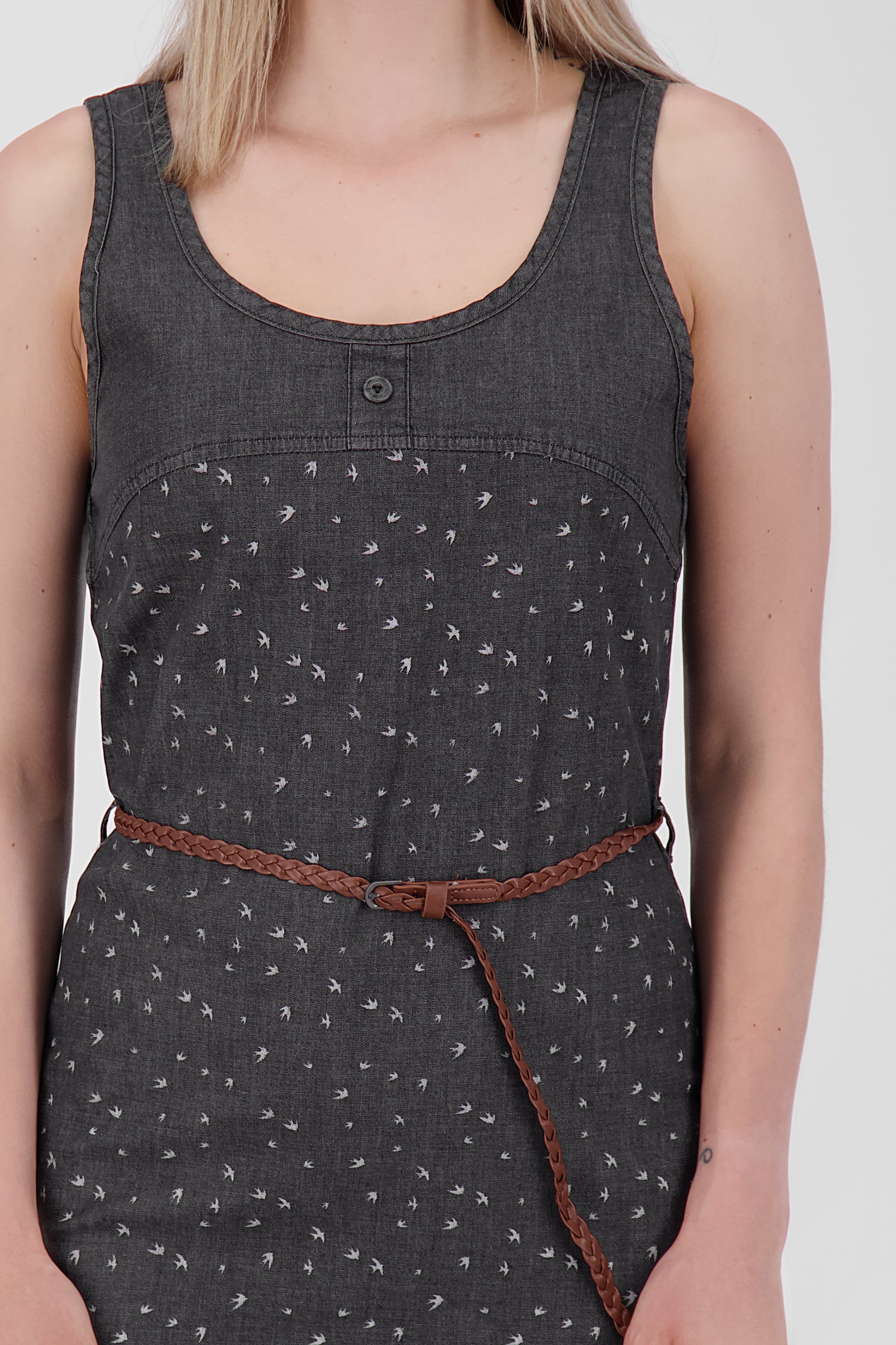 DoiaAK B Dress Schwarz