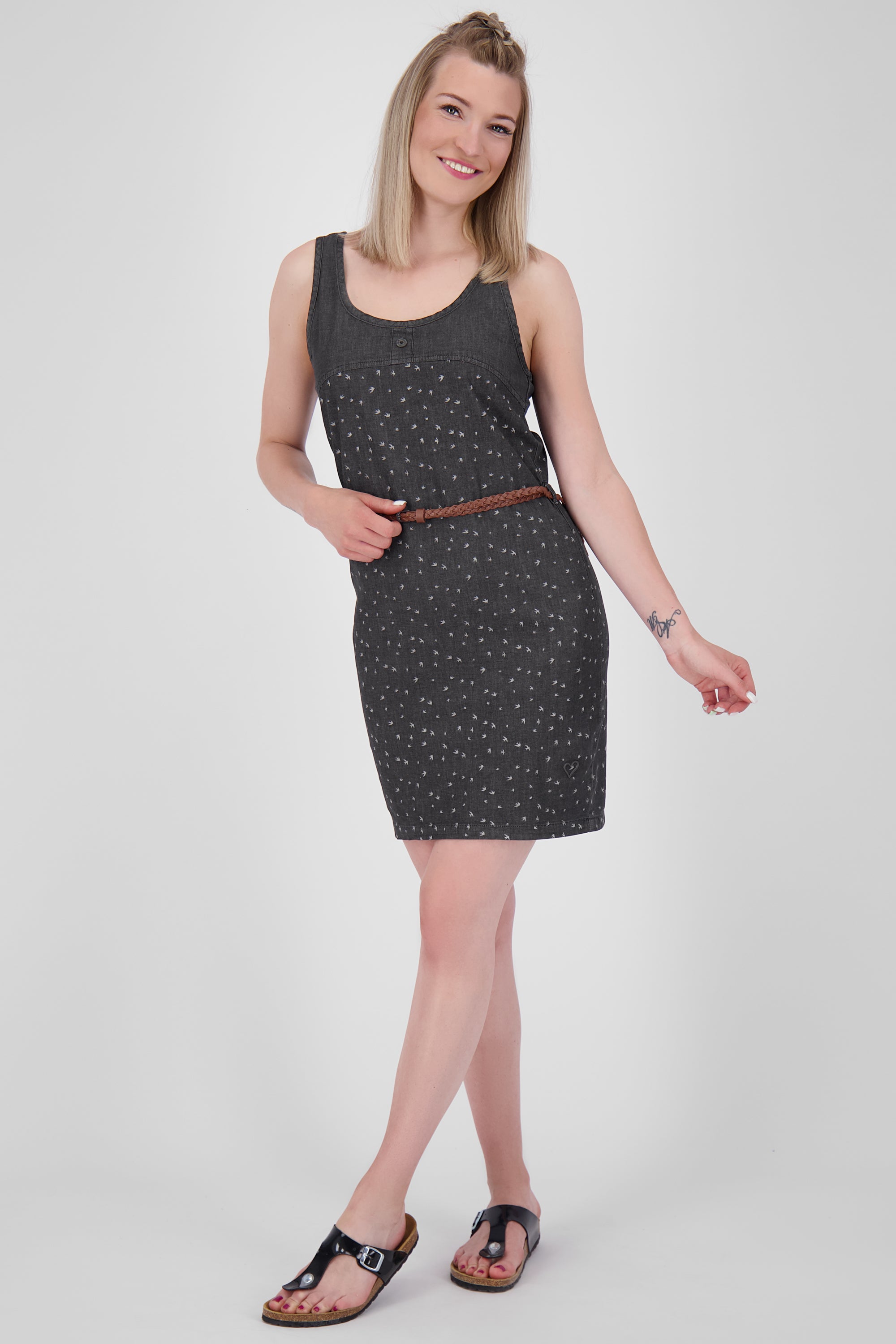 DoiaAK B Dress Schwarz