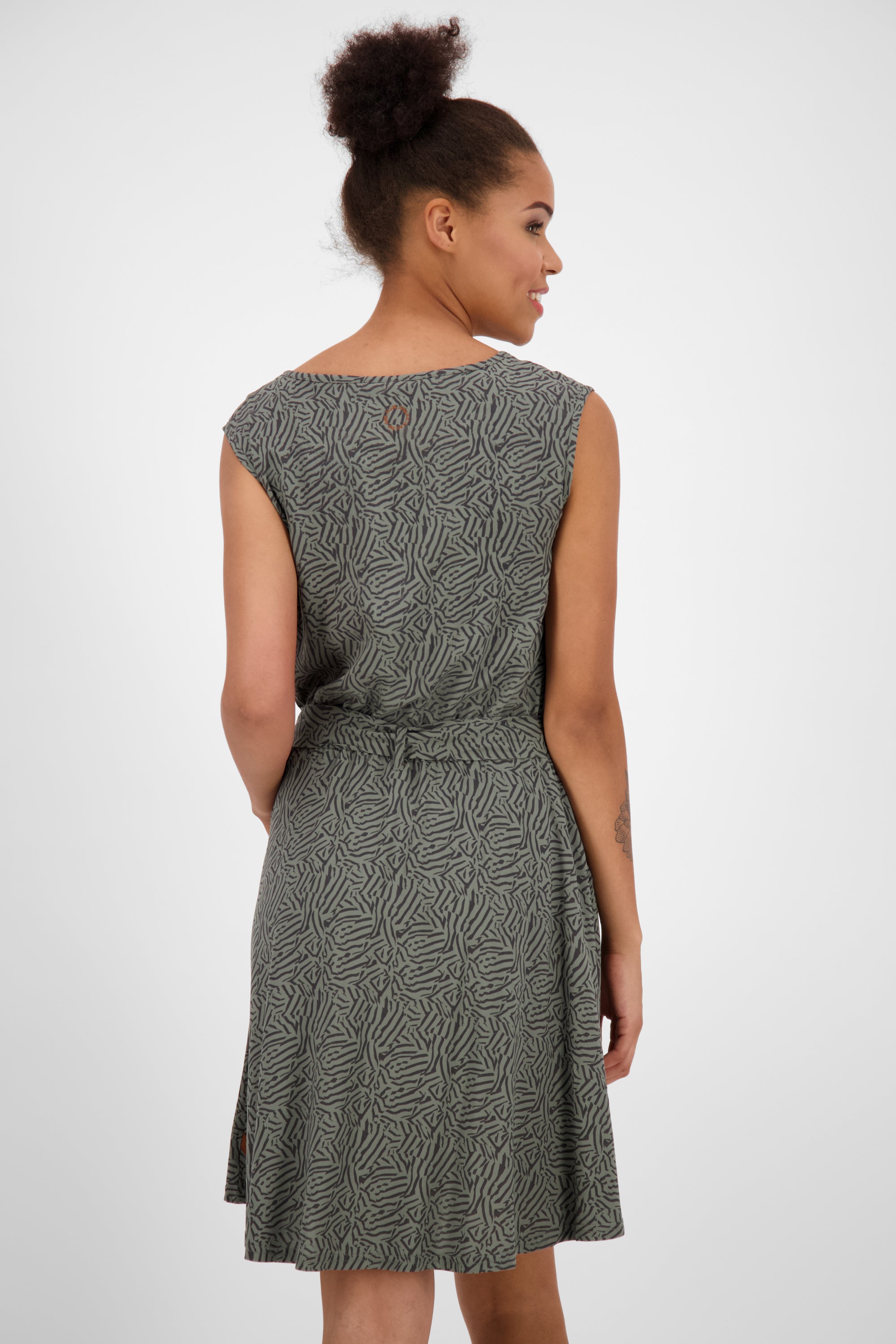 Feminines Damenkleid ScarlettAK B mit Bindegürtel Grün