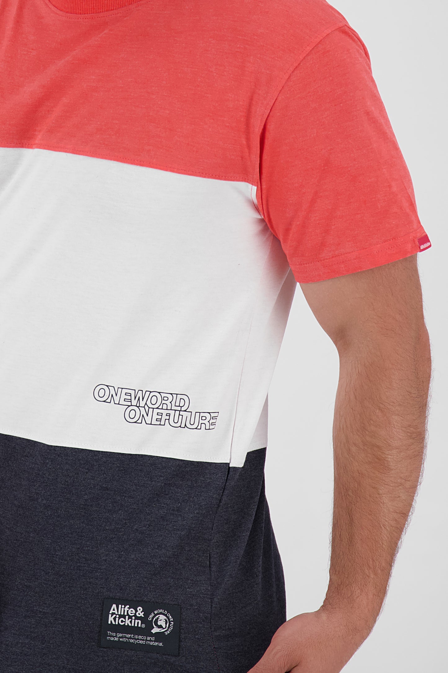 Vielseitiger Begleiter - BenAK A T-Shirt für Herren in weicher Jerseyqualität Dunkelblau