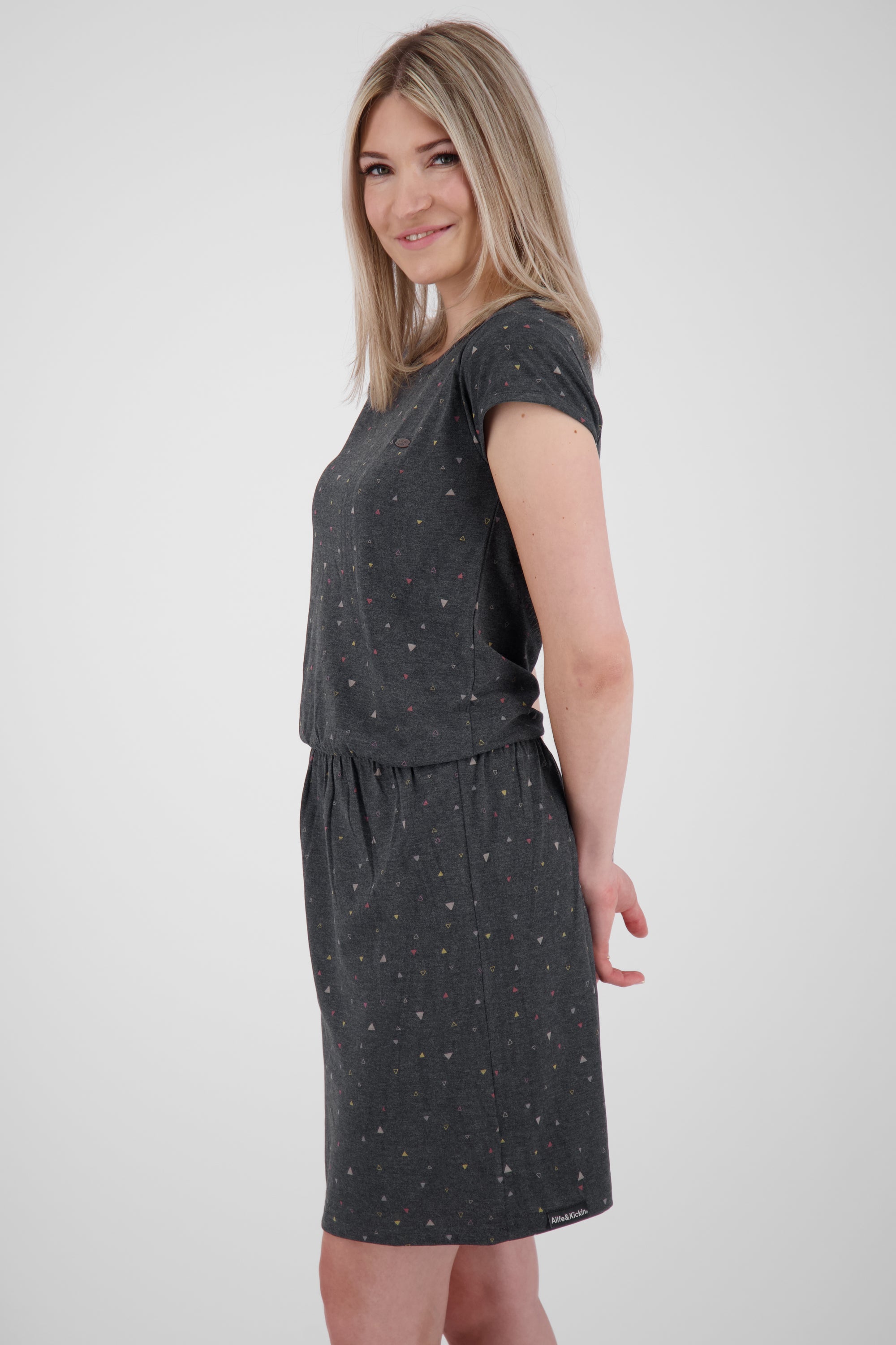 Das gemusterte Sommerkleid ShannaAK B von Alife and Kickin Schwarz