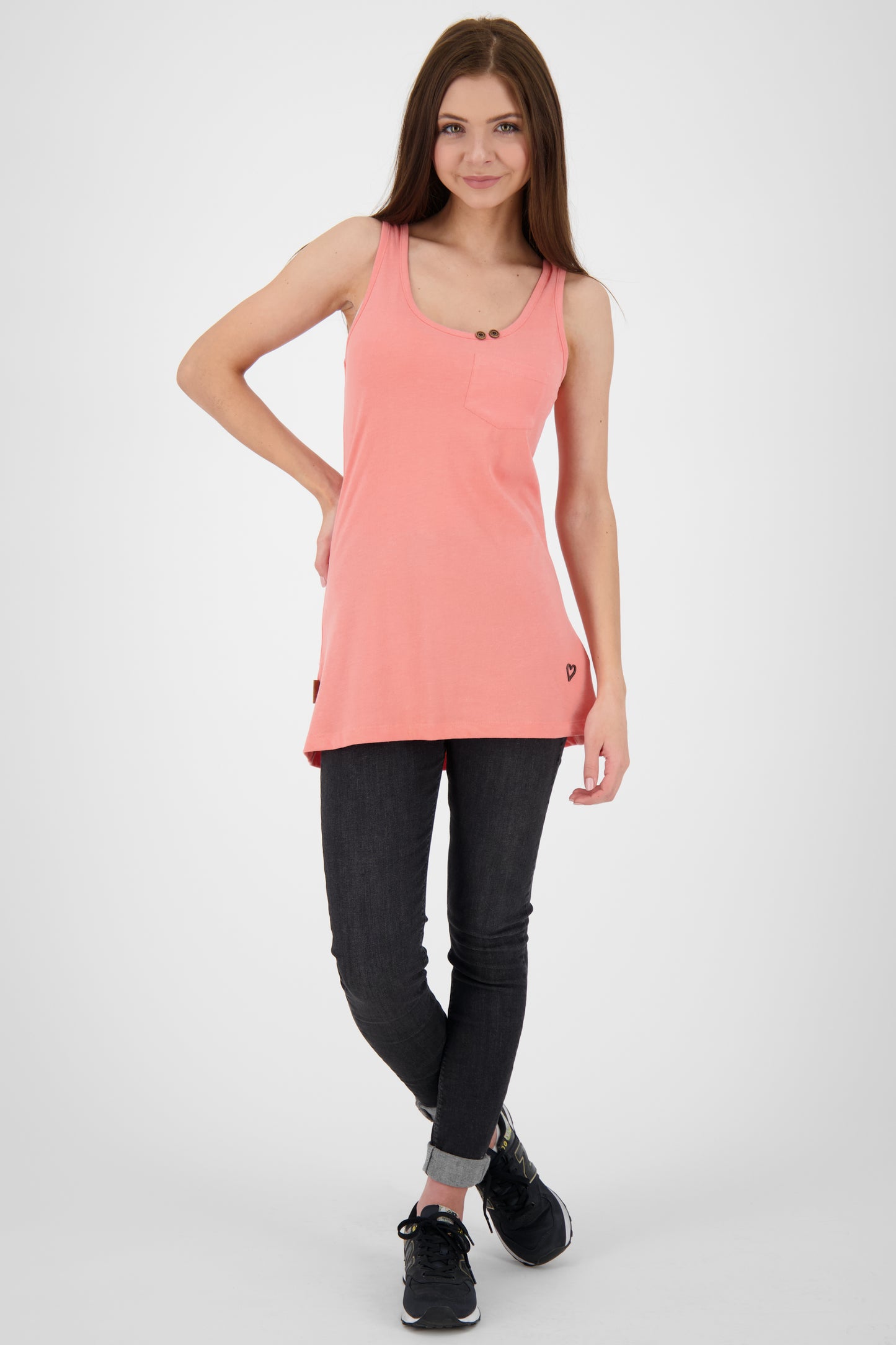 Femininer Look für den Sommer: Das Rundhalsshirt JennyAK von Alife and Kickin Orange