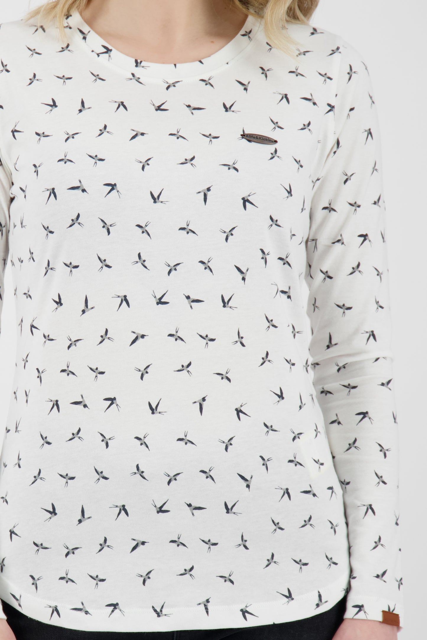 Dezent geschnittenes Damen Longsleeve mit Muster Weiß