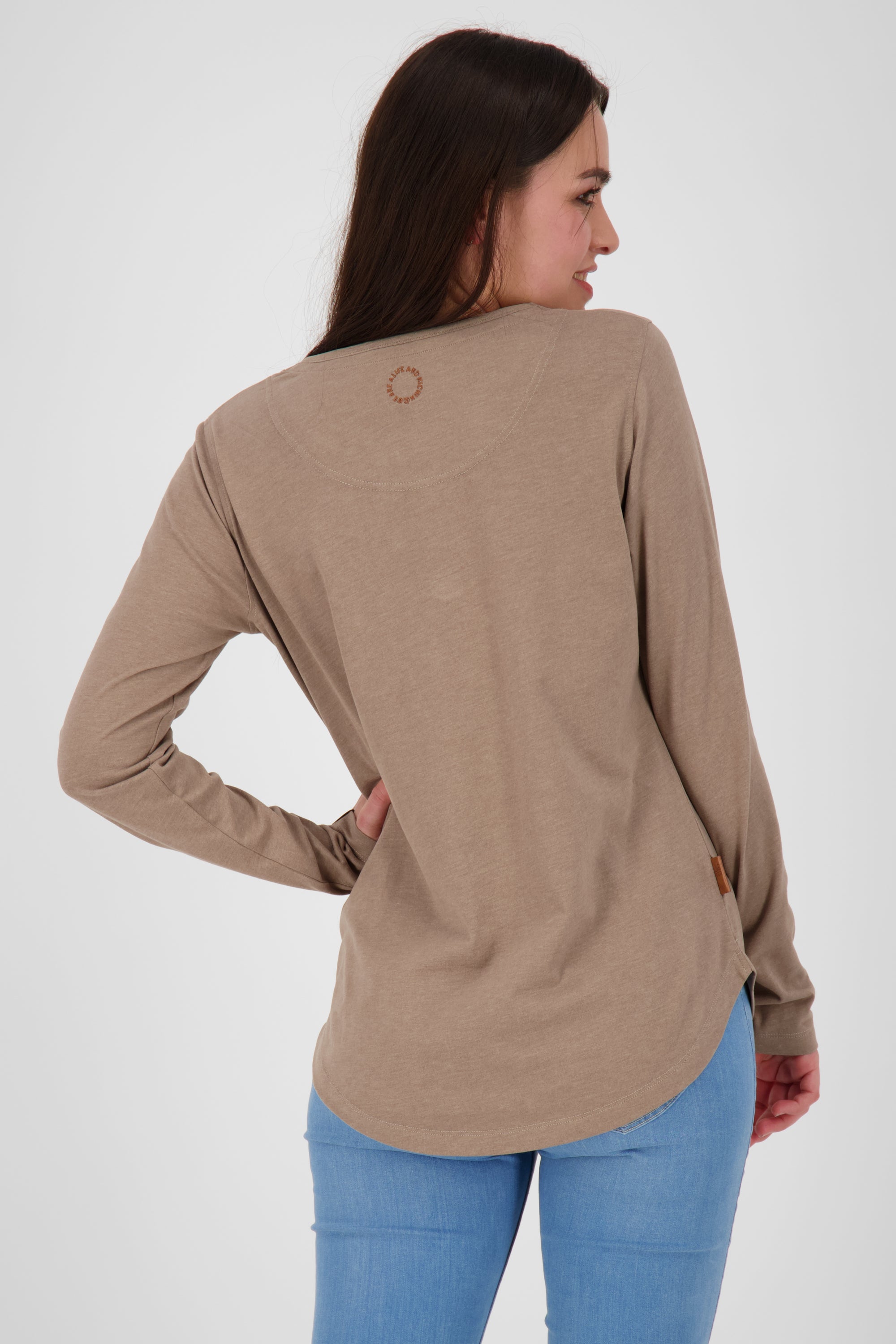 Stilvoll und bequem - Longsleeve LeaAK A für Damen Braun