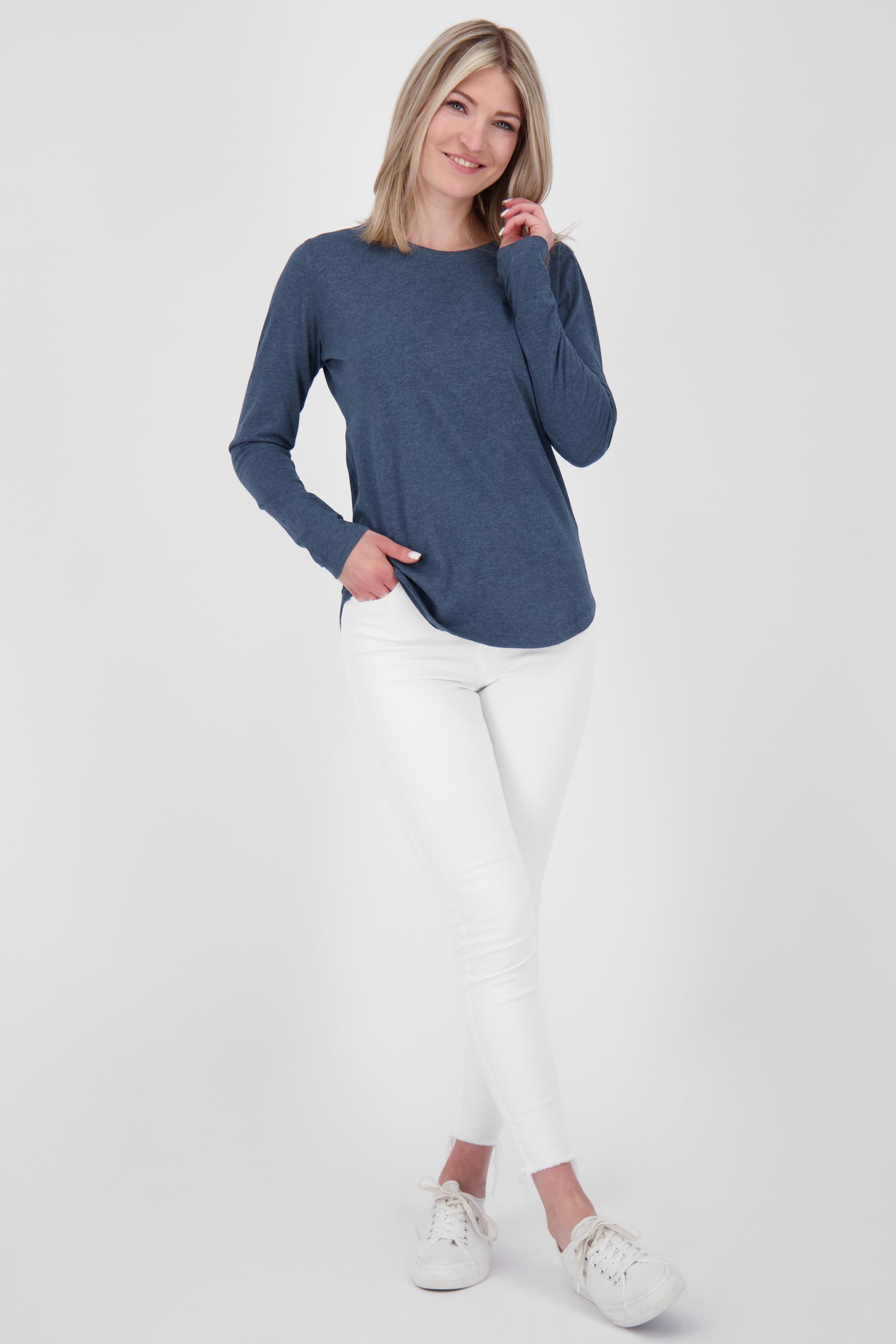 Sportlich feminin - Damen Longsleeve LeaAK A Dunkelblau