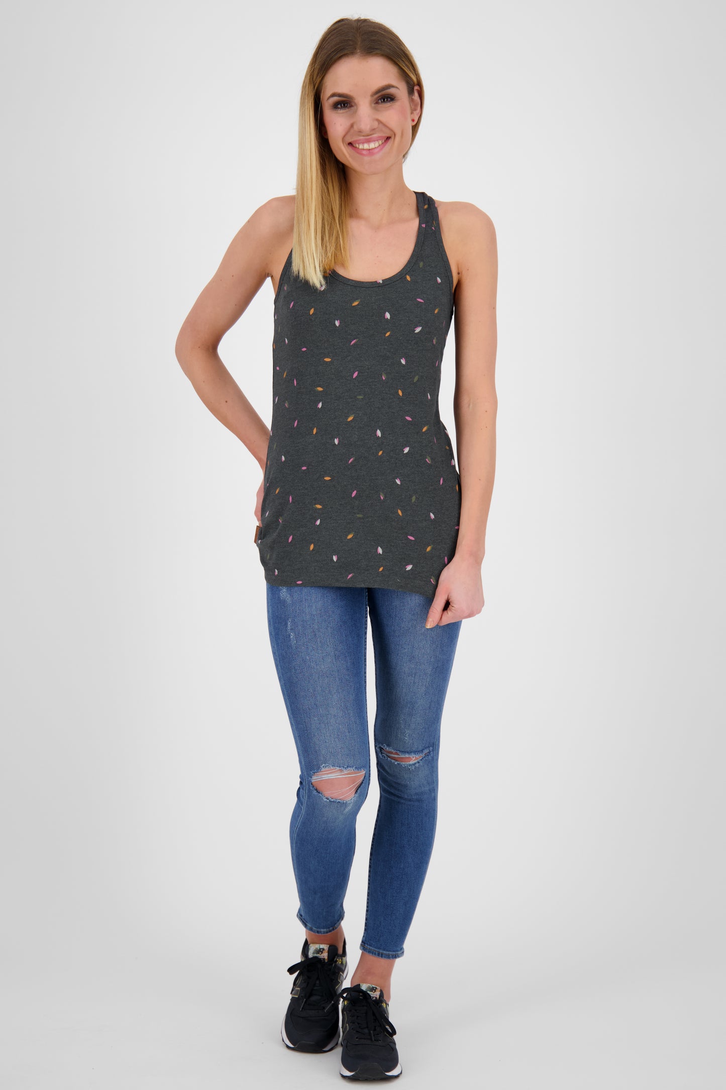 Vielseitig kombinierbares LuciaAK B Shirt für Frauen Schwarz