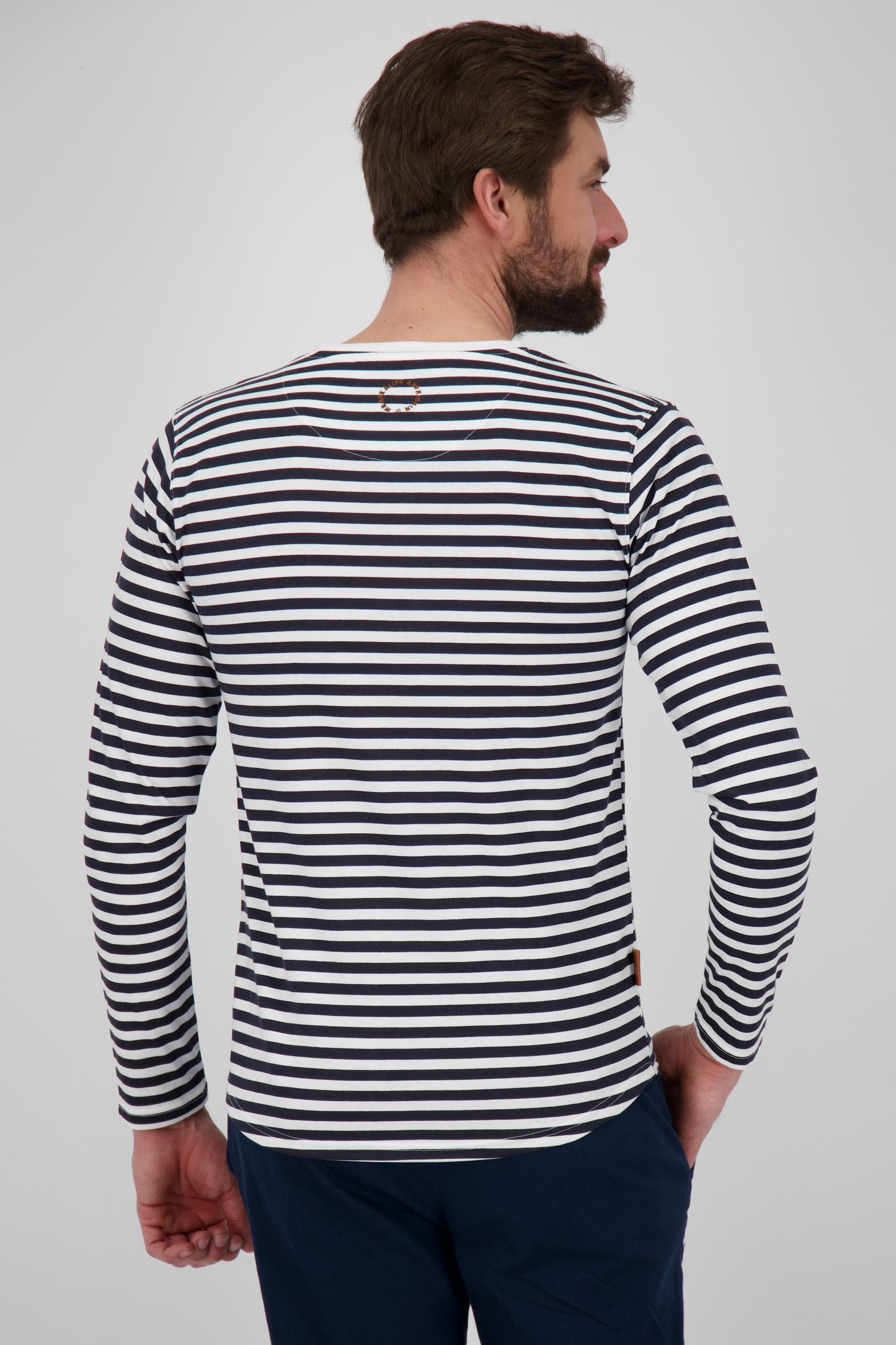 AlexAK B Langarmshirt - Das perfekte Basic-Longsleeve für Deinen lässigen Style Schwarz