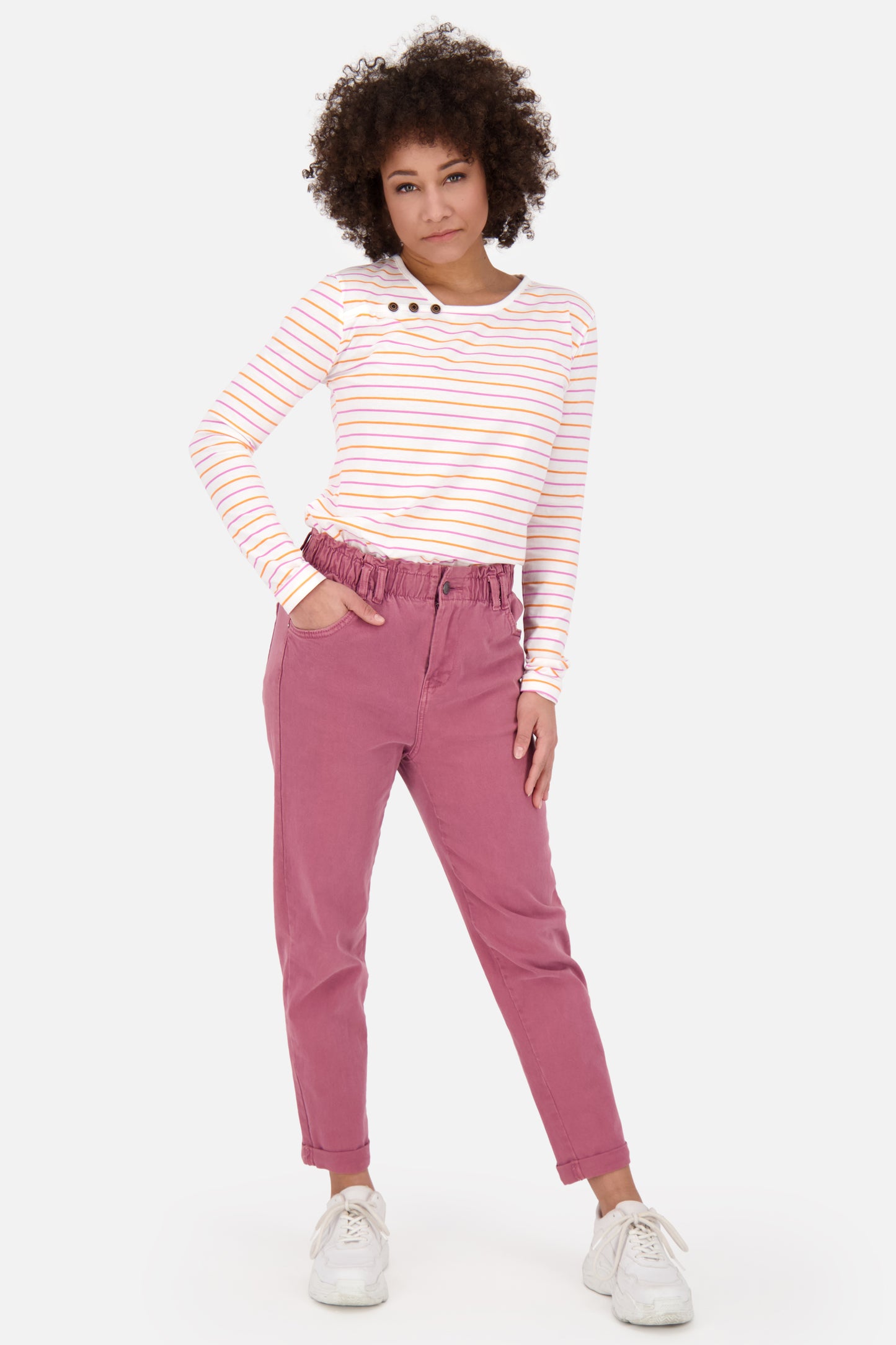 Stilvoll gestreift - Das JanetAK Z Langarmshirt für Damen Weiß