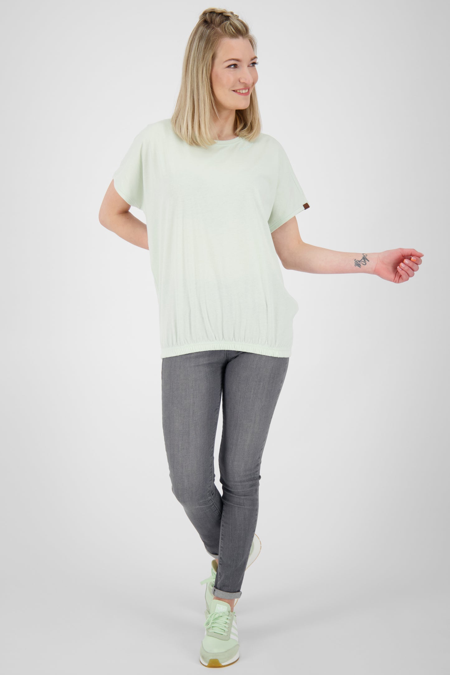 ClaudiAK A Shirt Hellgrün