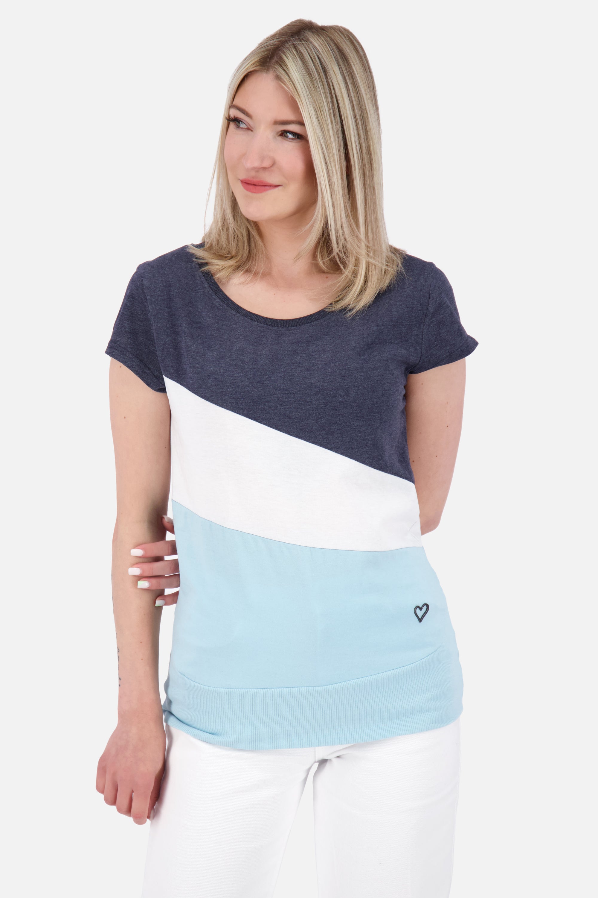 CordelieAK A von Alife and Kickin: Bequemes T-Shirt mit Zierknöpfen Hellblau