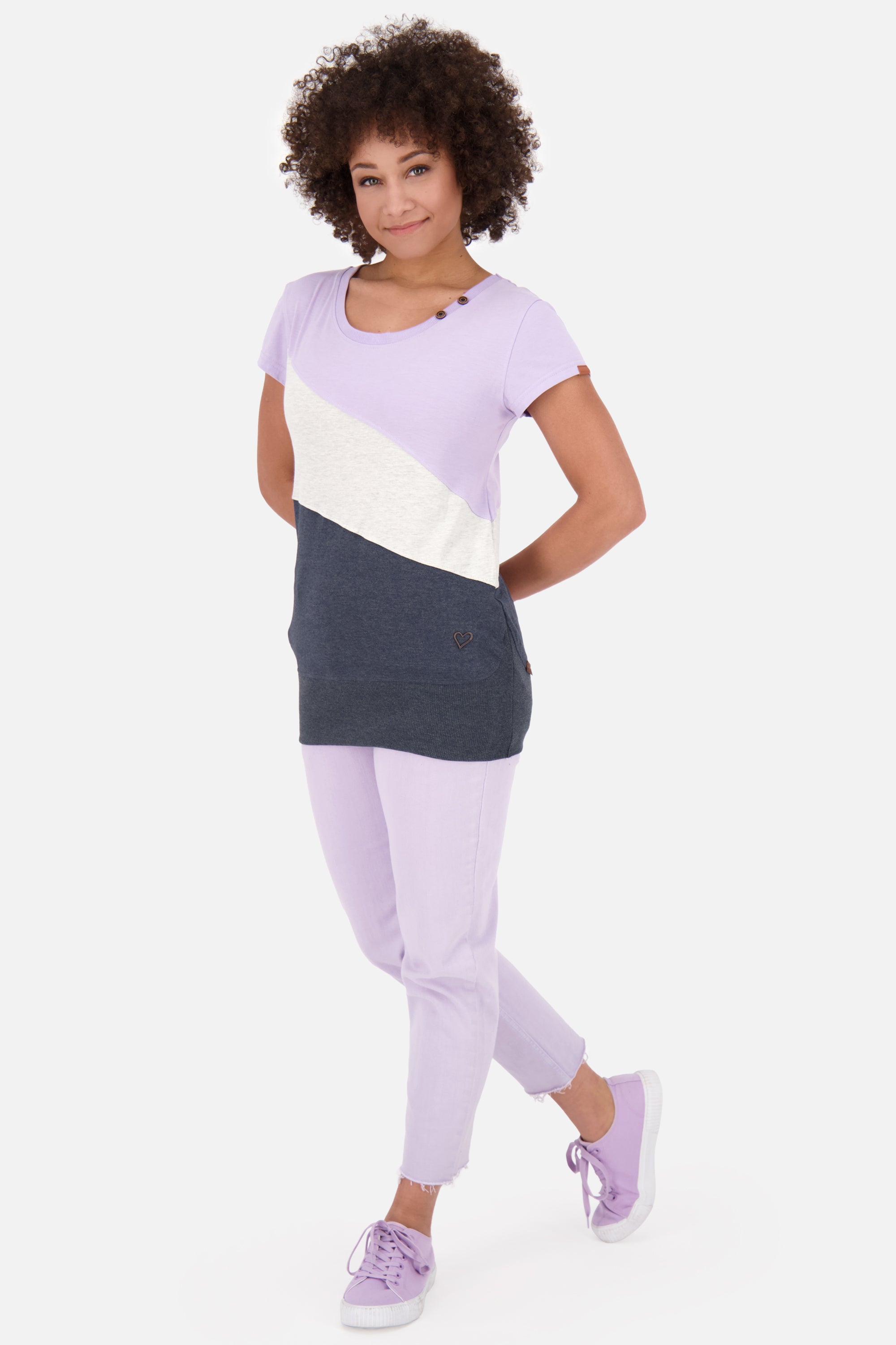 CordelieAK A von Alife and Kickin: Bequemes T-Shirt mit Zierknöpfen Dunkelblau