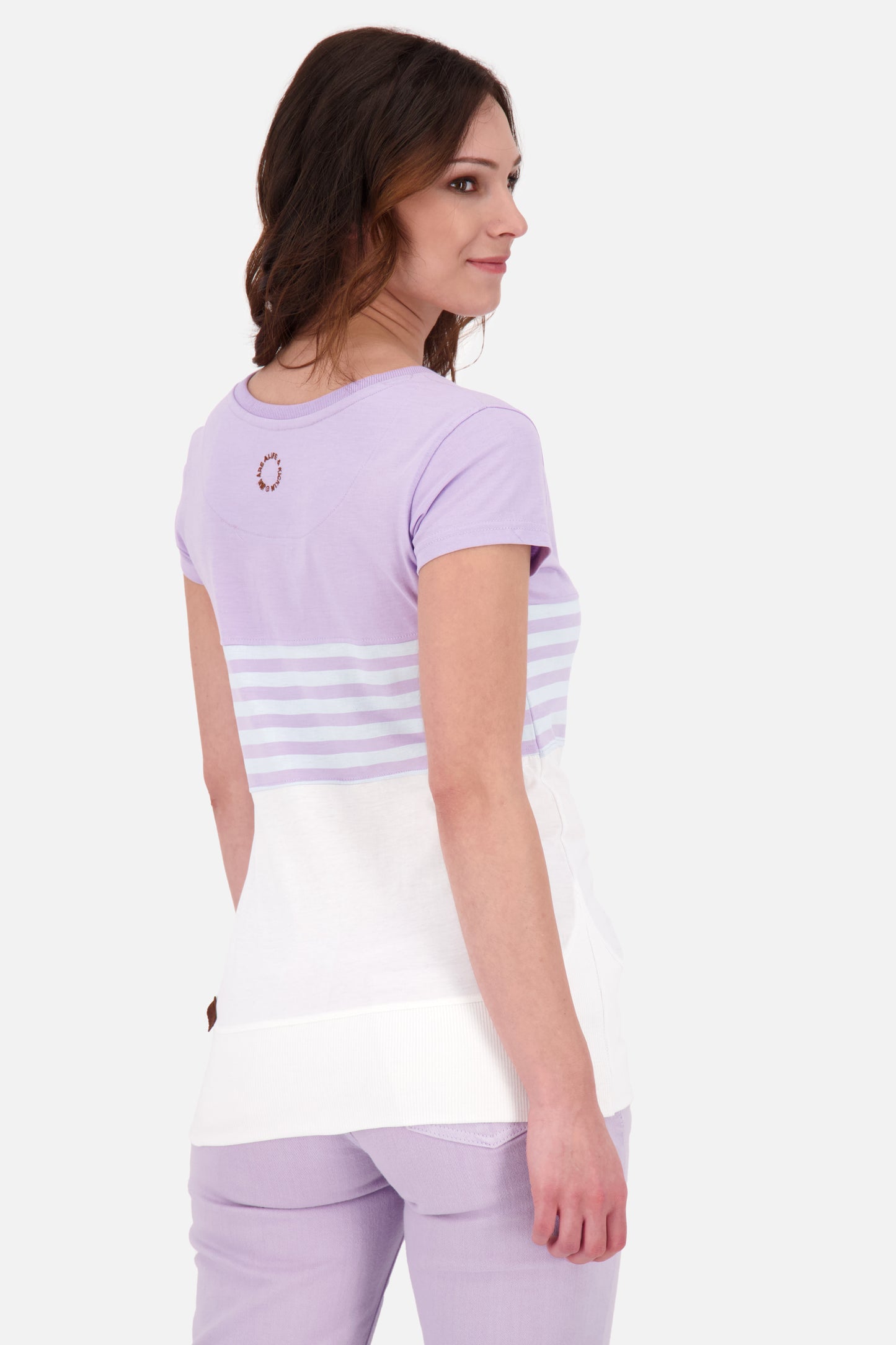 CoriAK Z: Sportives Damenshirt für den Sommer Violett