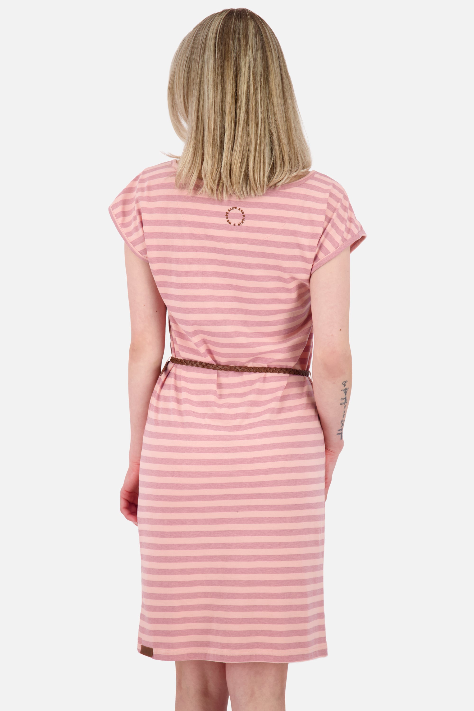 Damen Kleid ElliAK Z von Alife and Kickin - Schmal geschnitten und bequem Rosa