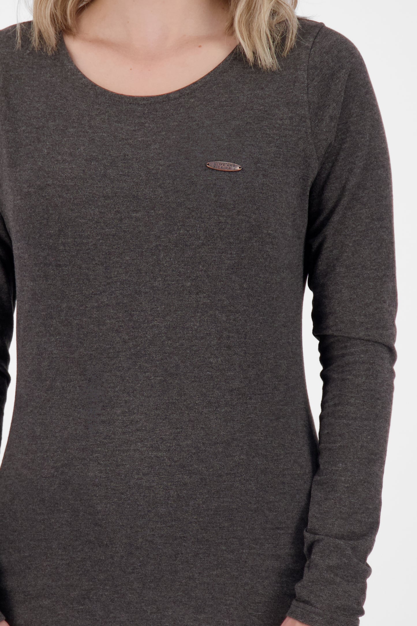 Lässig und bequem - SinaAK A Longsleeve für Damen Schwarz