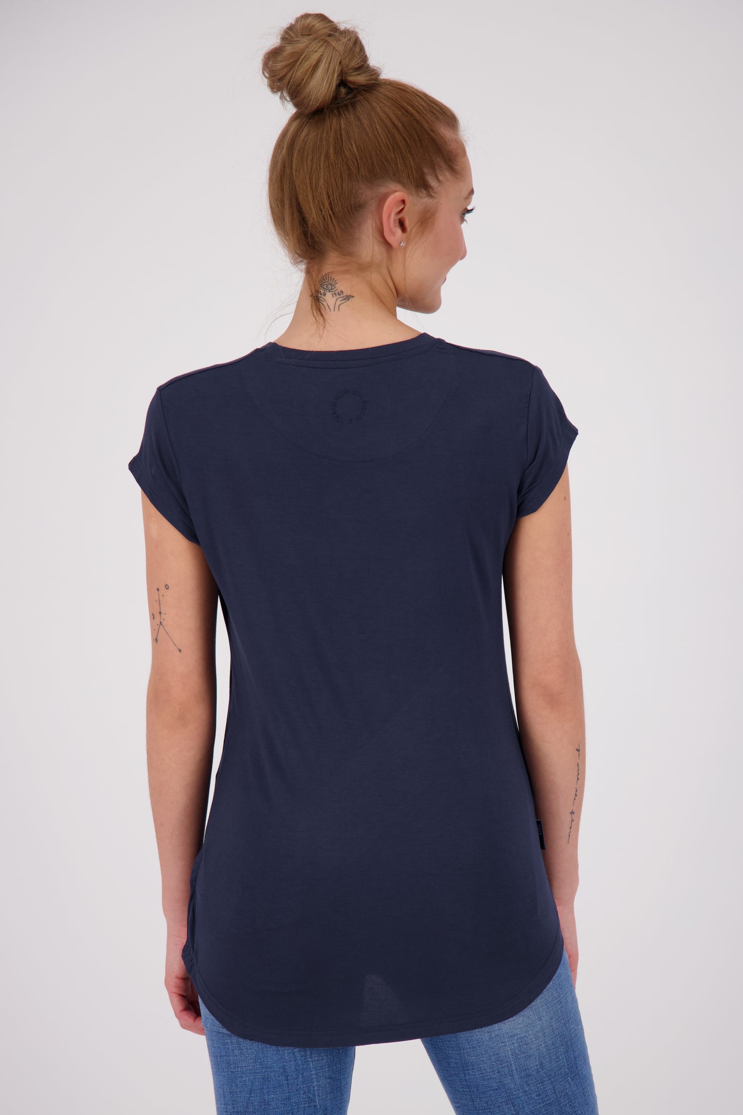 Vielseitiges Basic-Shirt für stylische Outfits: MimmyAK A von Alife and Kickin Dunkelblau