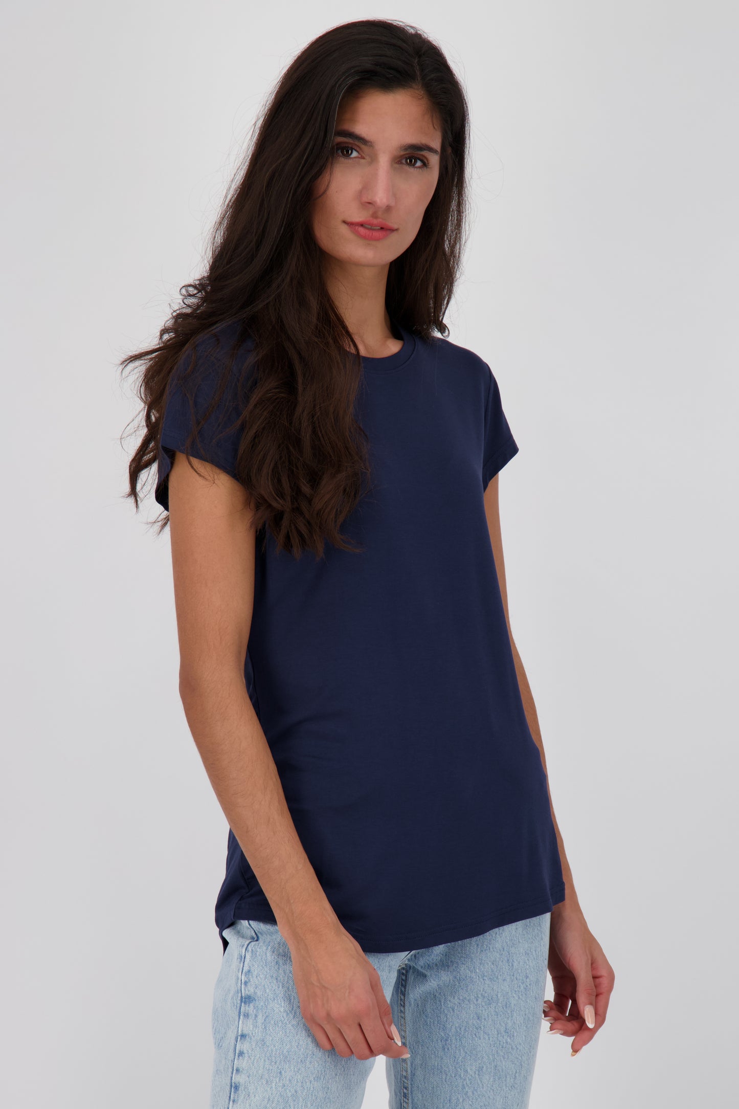 Vielseitiges Basic-Shirt für stylische Outfits: MimmyAK A von Alife and Kickin Dunkelblau
