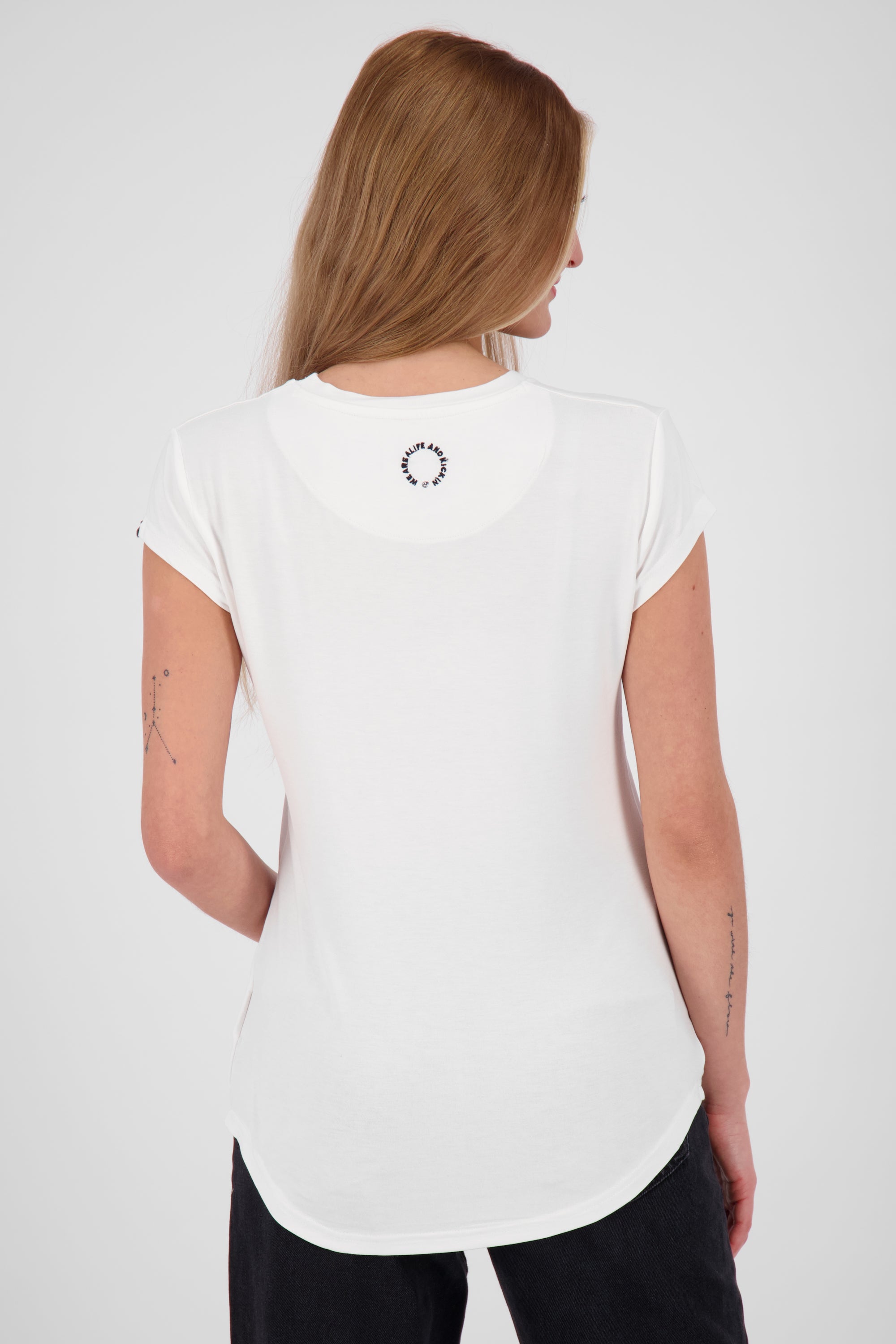 MimmyAK C - Das Must-Have T-Shirt für einen frischen und exotischen Look Weiß
