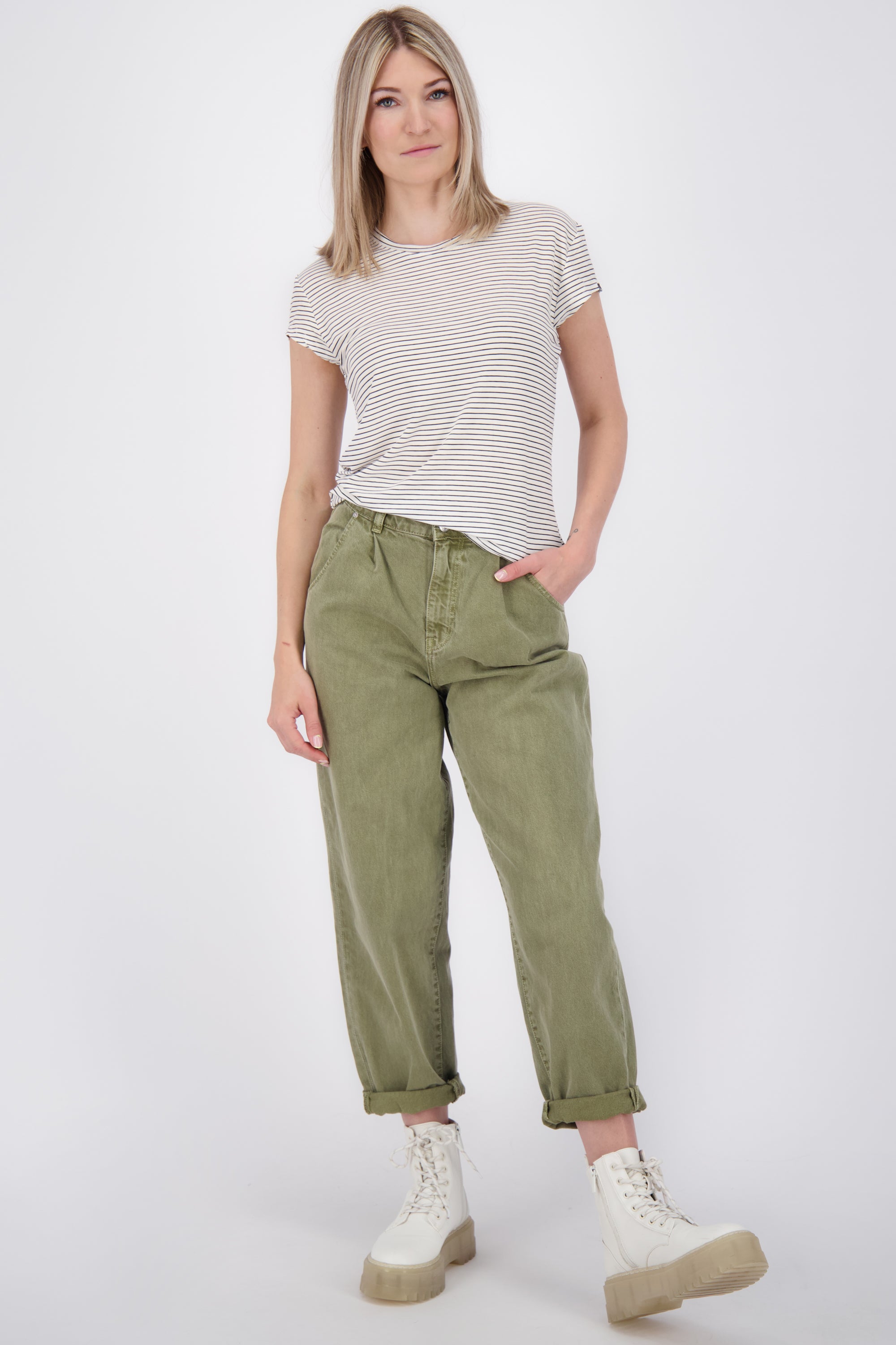 Streifen-Shirt MimmyAK Z für Damen - Leichtigkeit und zeitloses Design Weiß