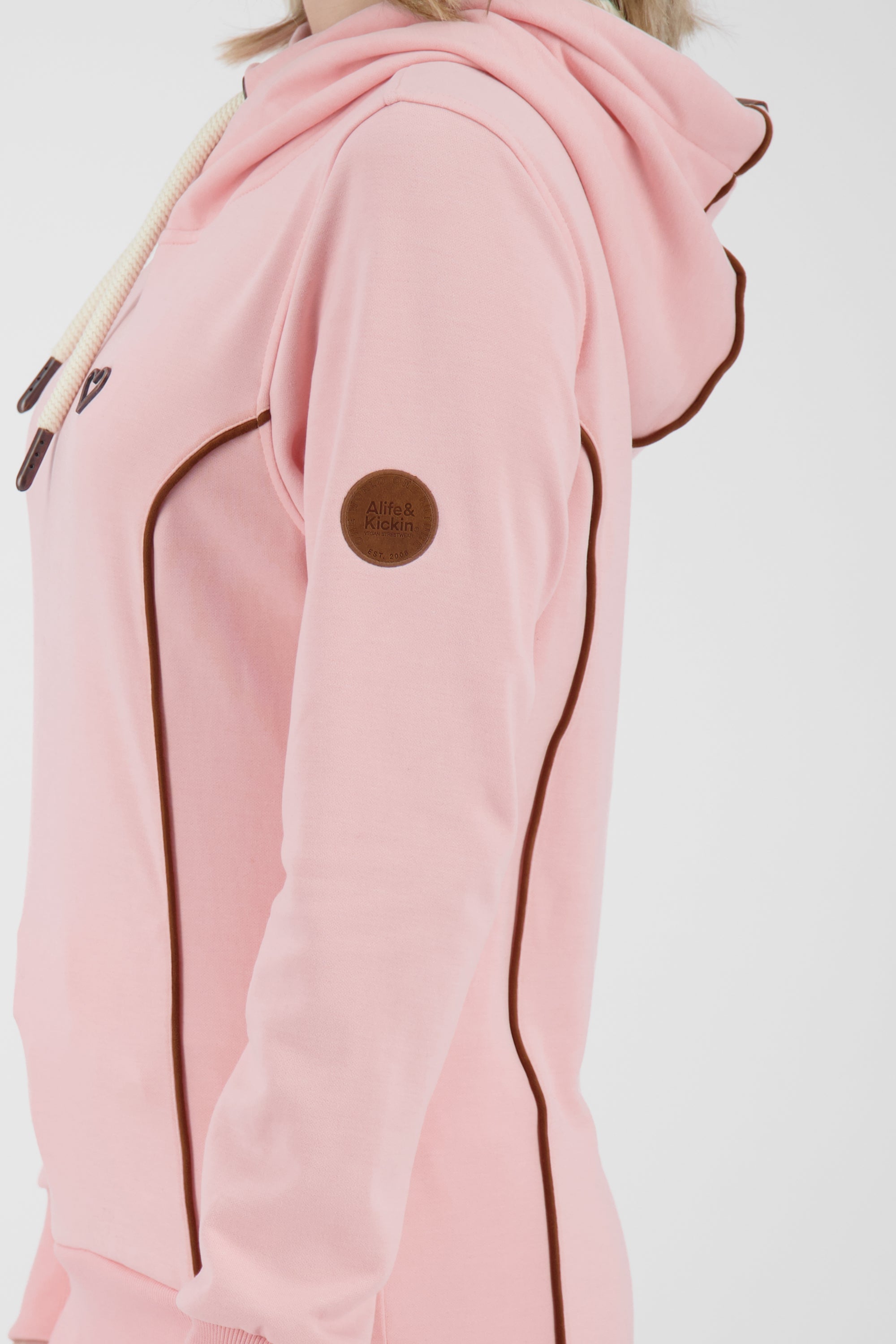 JilanAK A Sweat Rosa