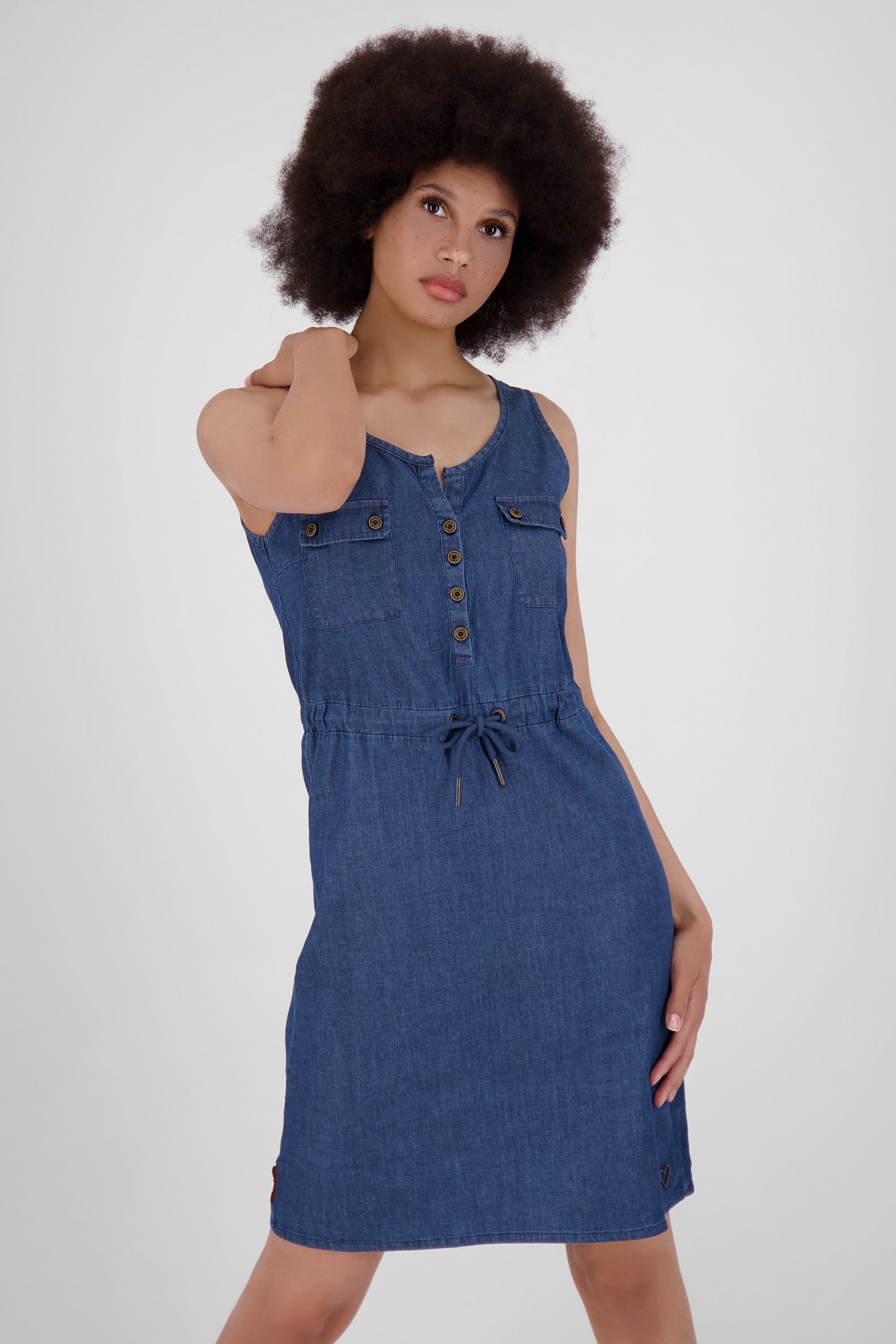 Lässiges Denim-Trägerkleid DorisAK DNM von Alife and Kickin für Damen Dunkelblau