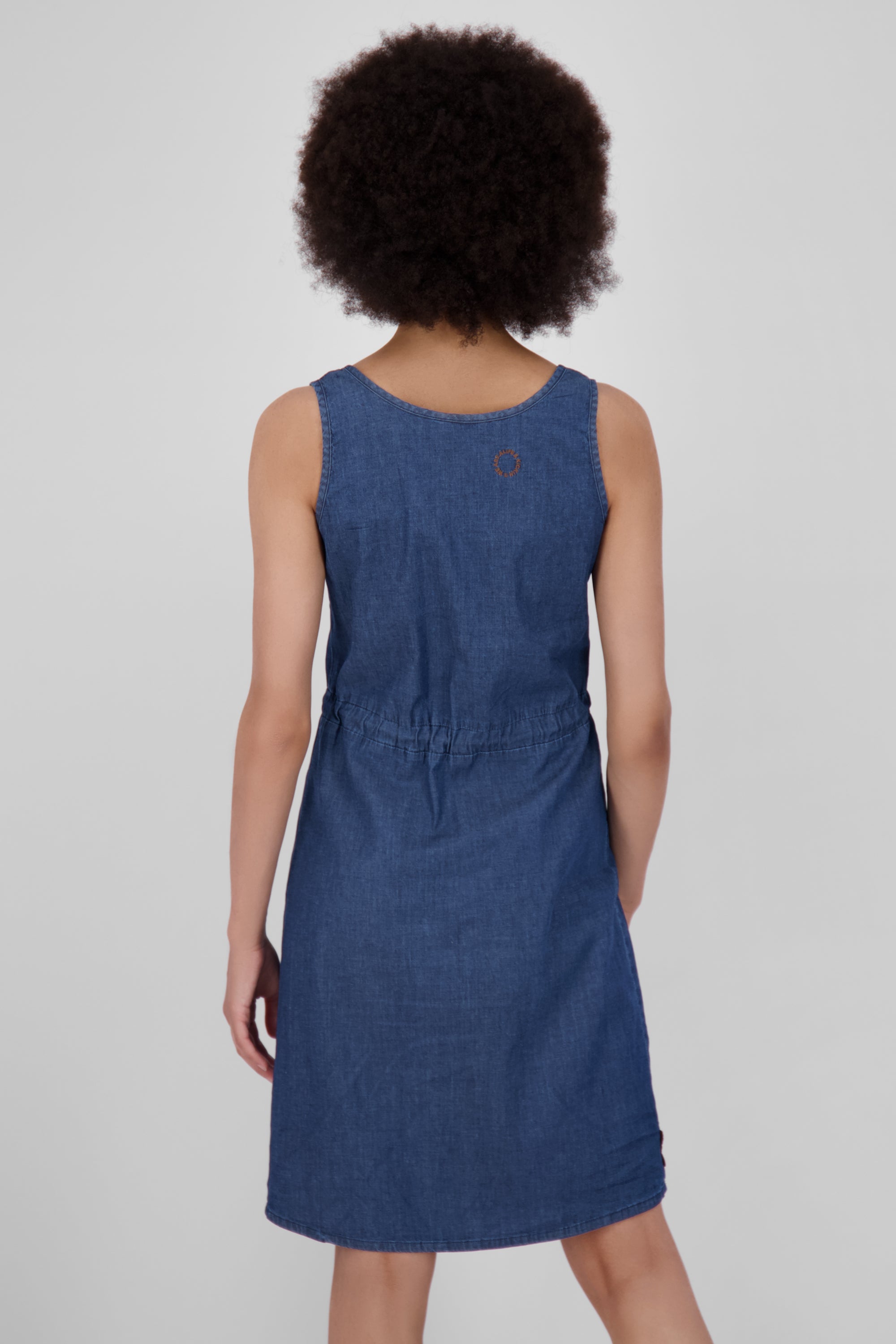 Lässiges Denim-Trägerkleid DorisAK DNM von Alife and Kickin für Damen Dunkelblau