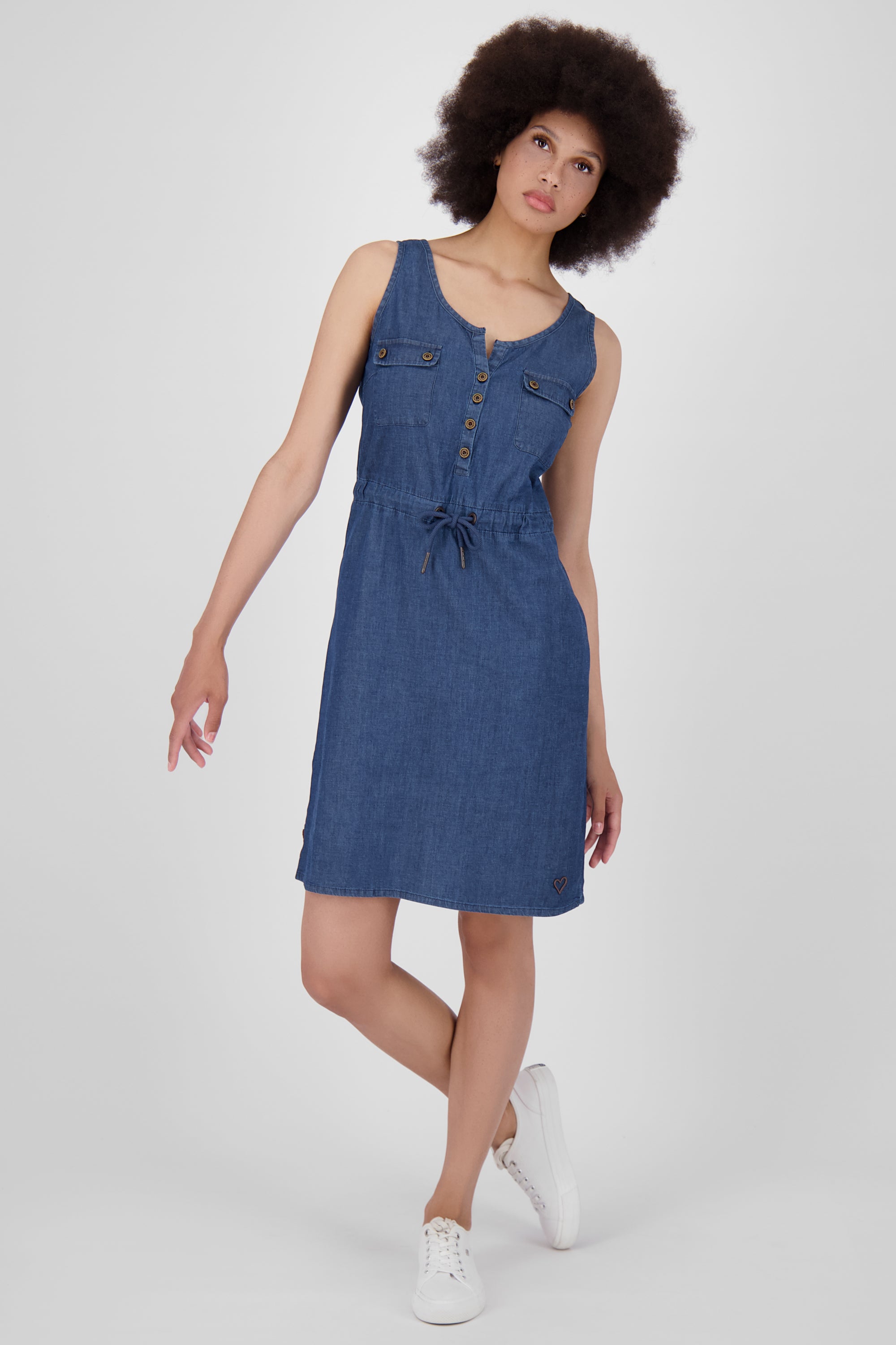 Lässiges Denim-Trägerkleid DorisAK DNM von Alife and Kickin für Damen Dunkelblau