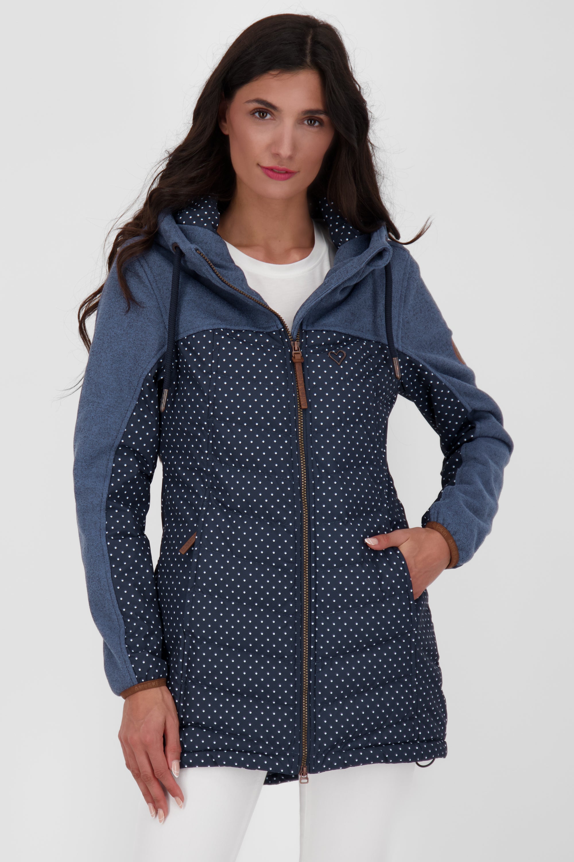 CobieAK B Damenjacke von Alife and Kickin - optimale Begleitung für Outdoor-Abenteuer Dunkelblau